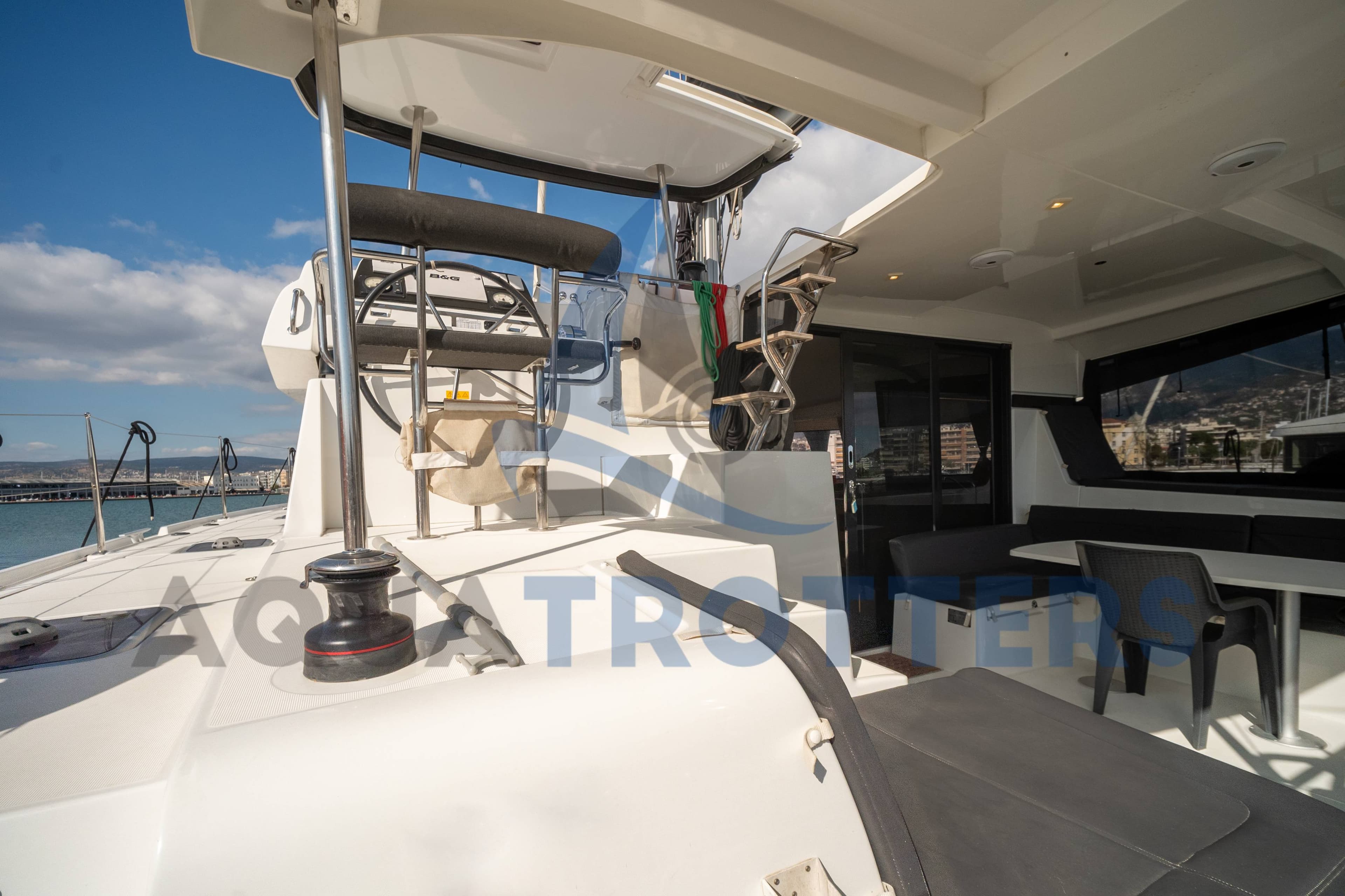 Lagoon 42 - photo 11