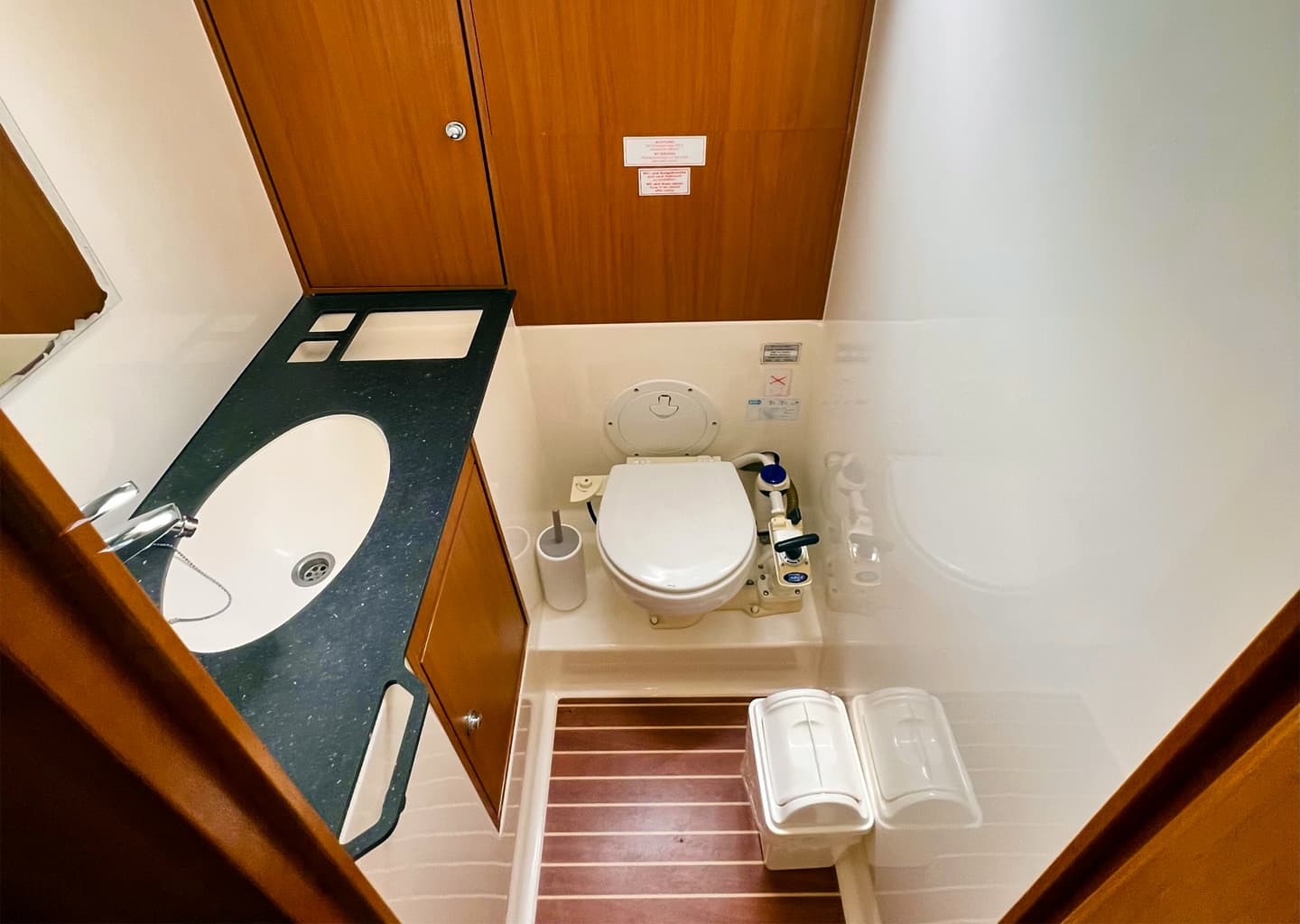 Bavaria 45 - photo 18