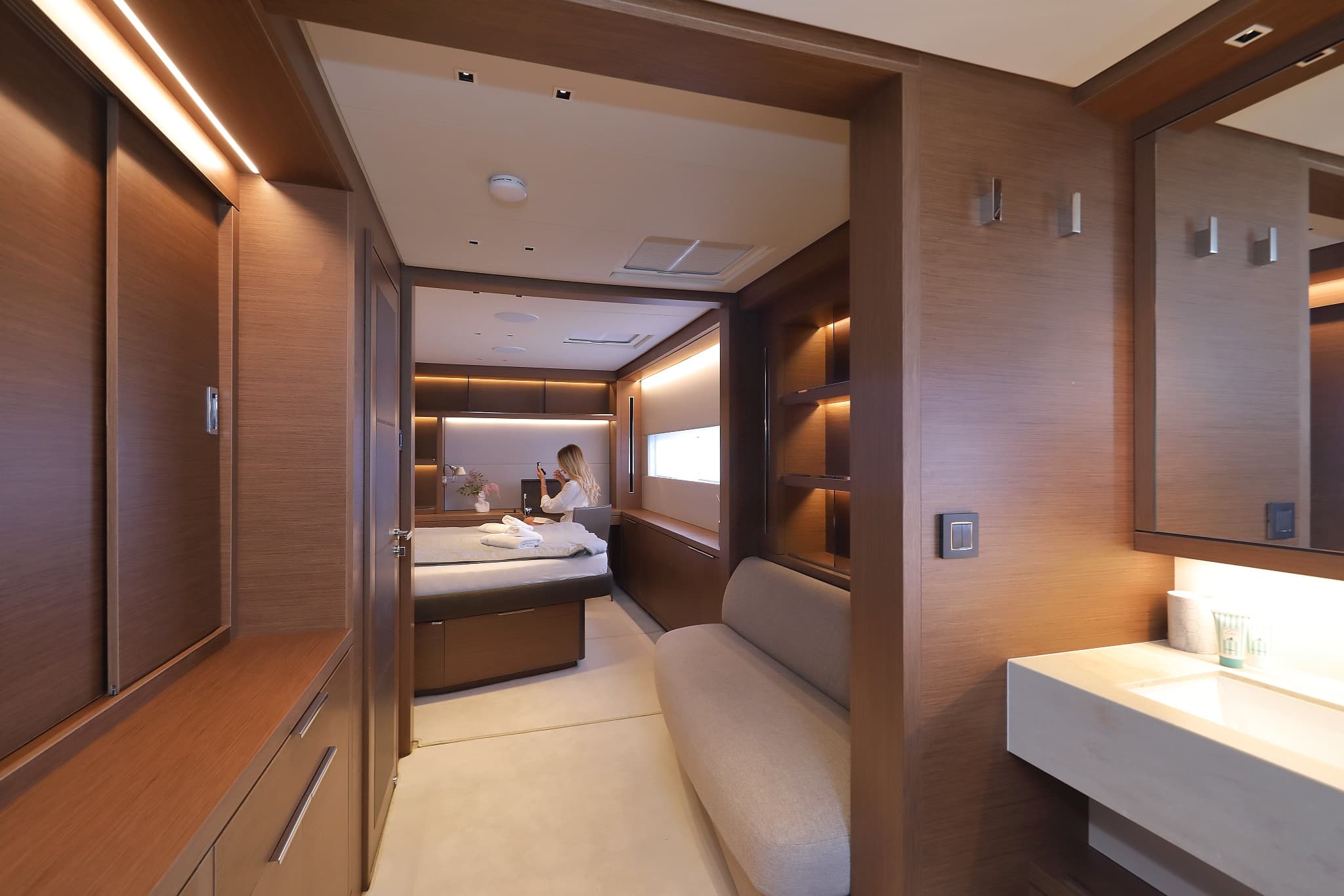 Lagoon Sixty 7 - photo 6