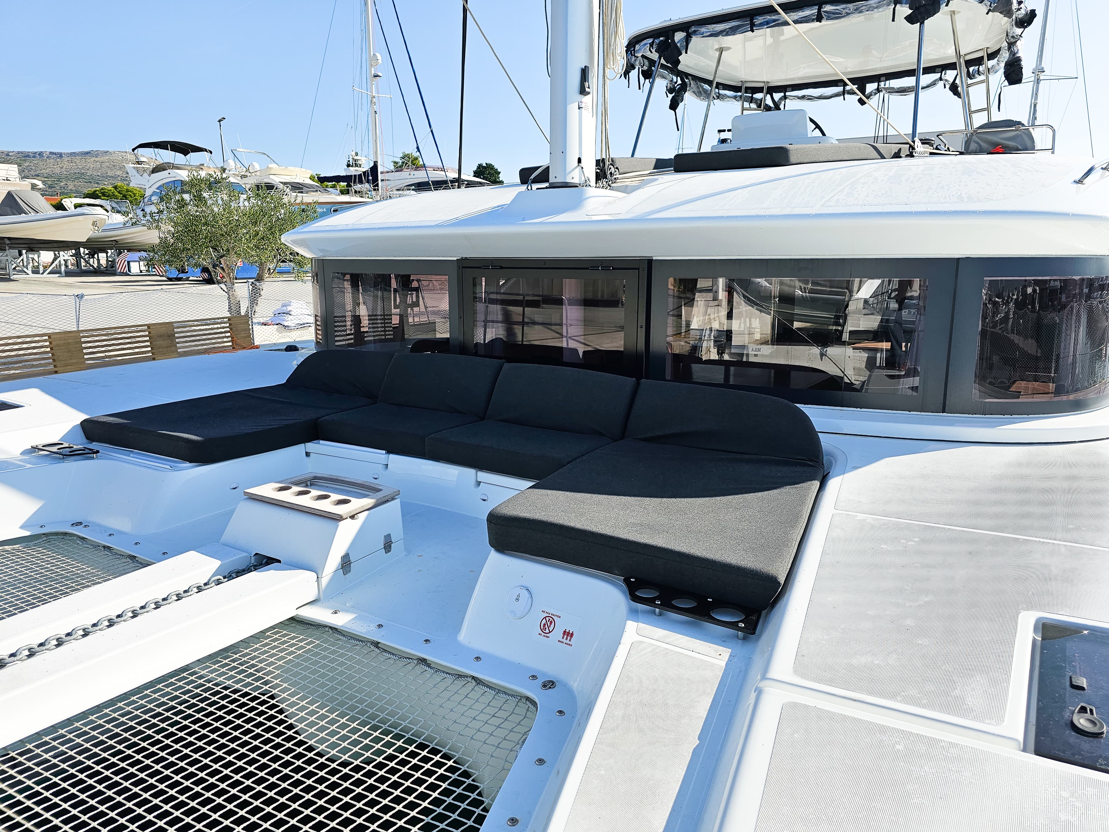 Lagoon 51 - photo 12