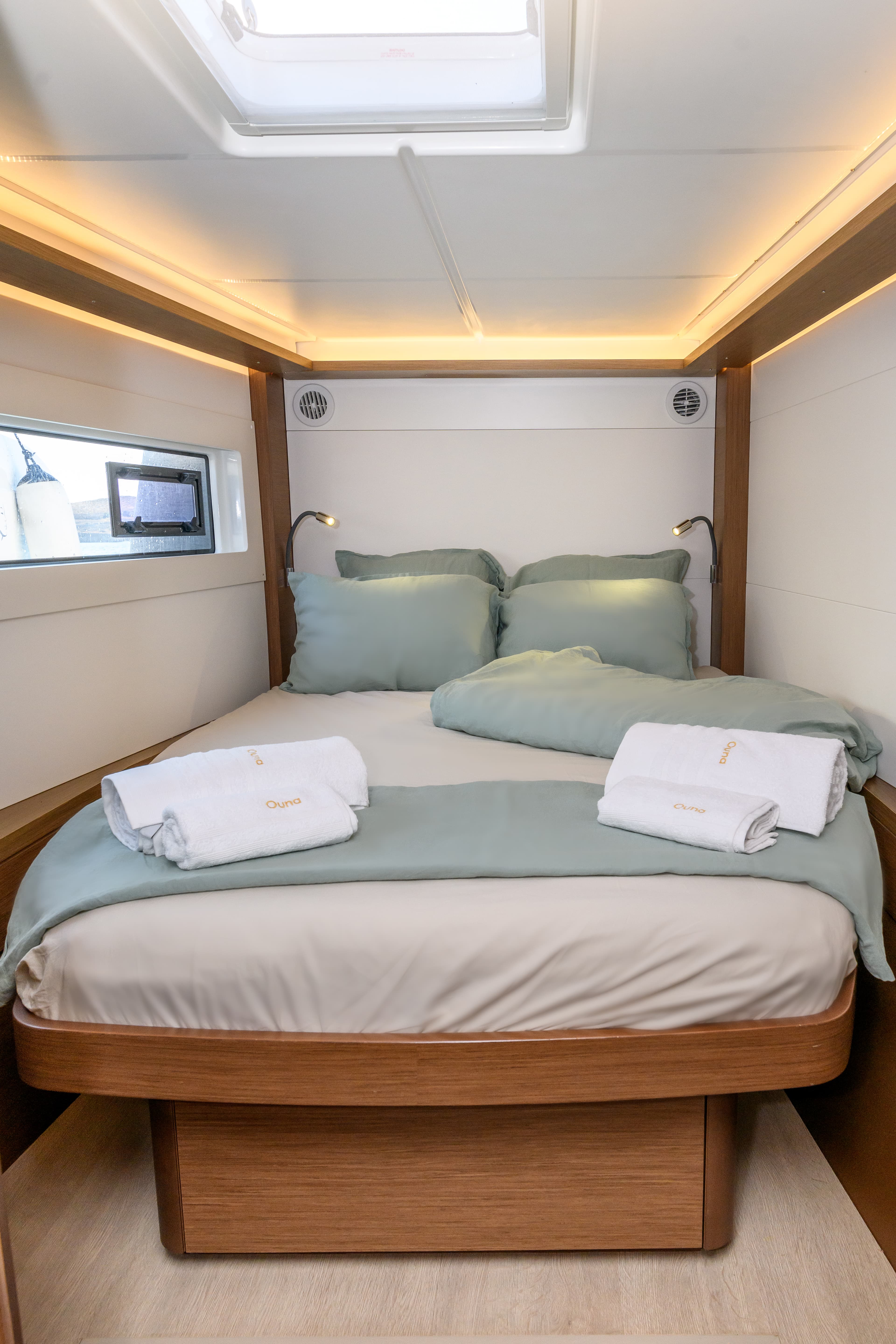 Lagoon 46  - photo 13