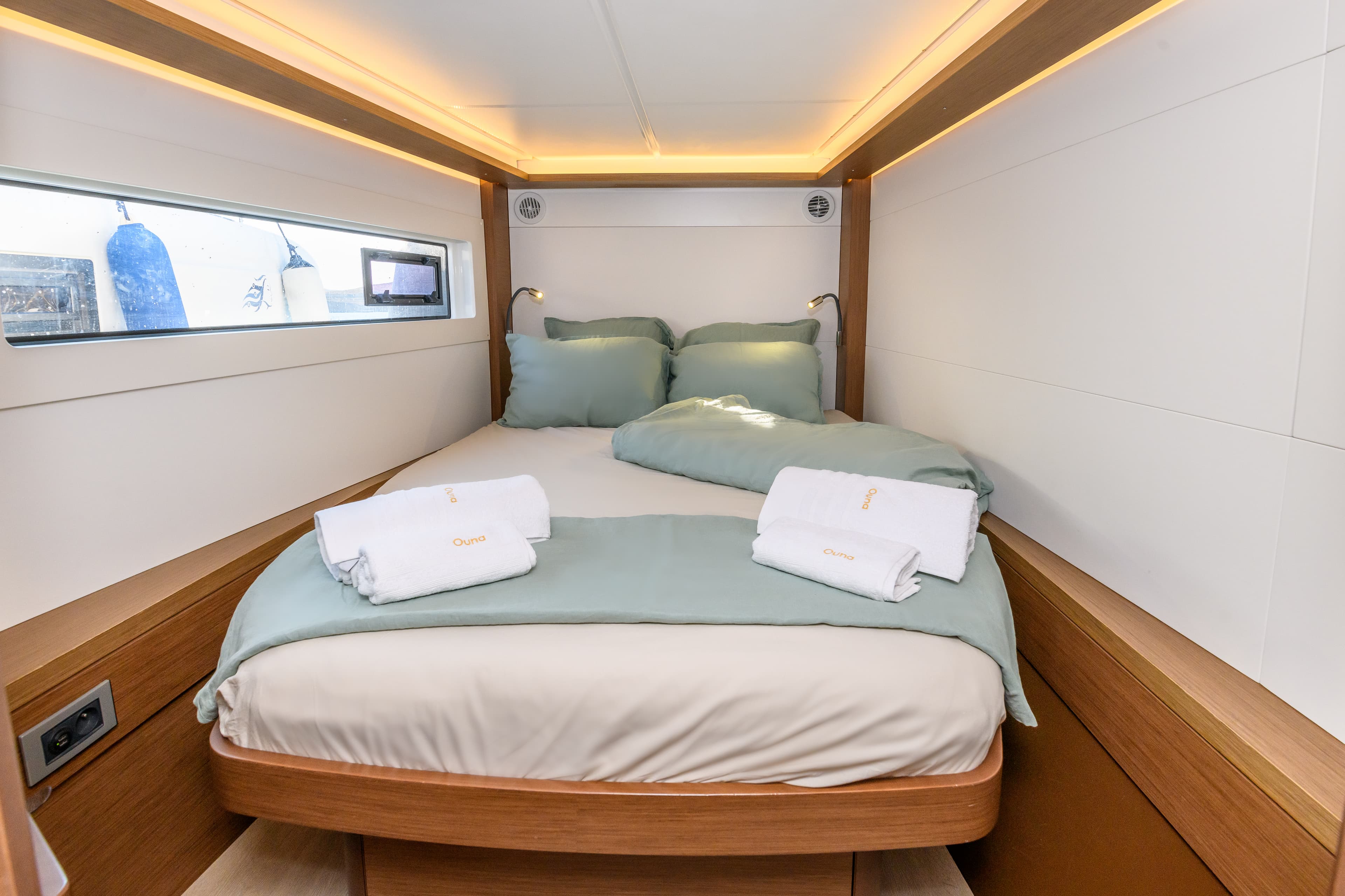 Lagoon 46  - photo 9