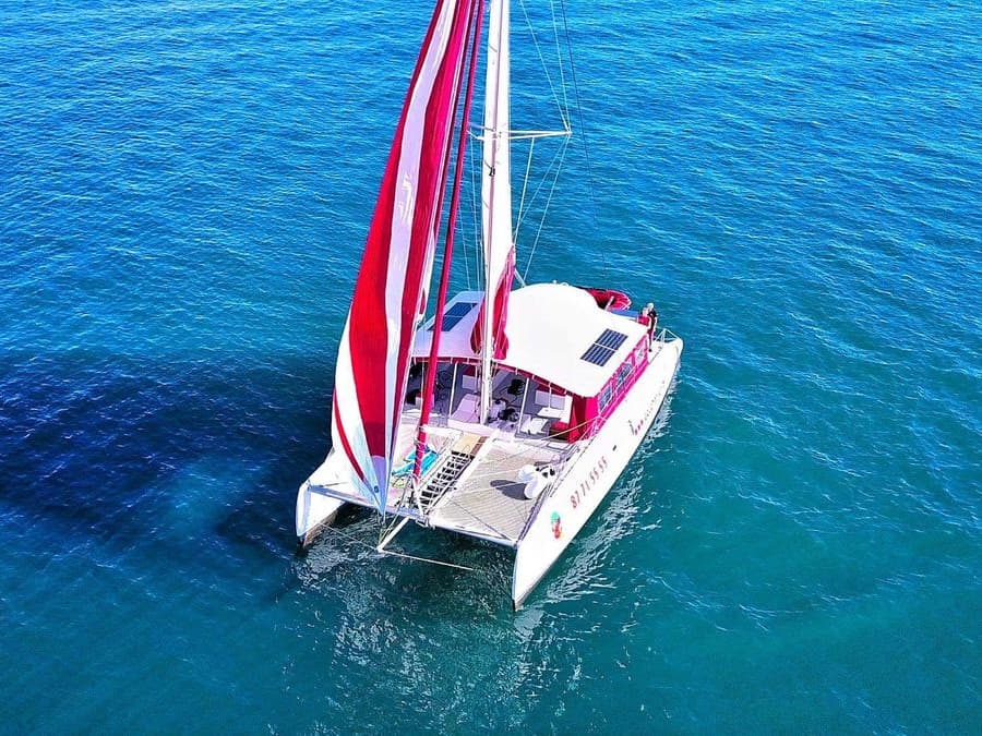 Ocean Voyager 53 - photo