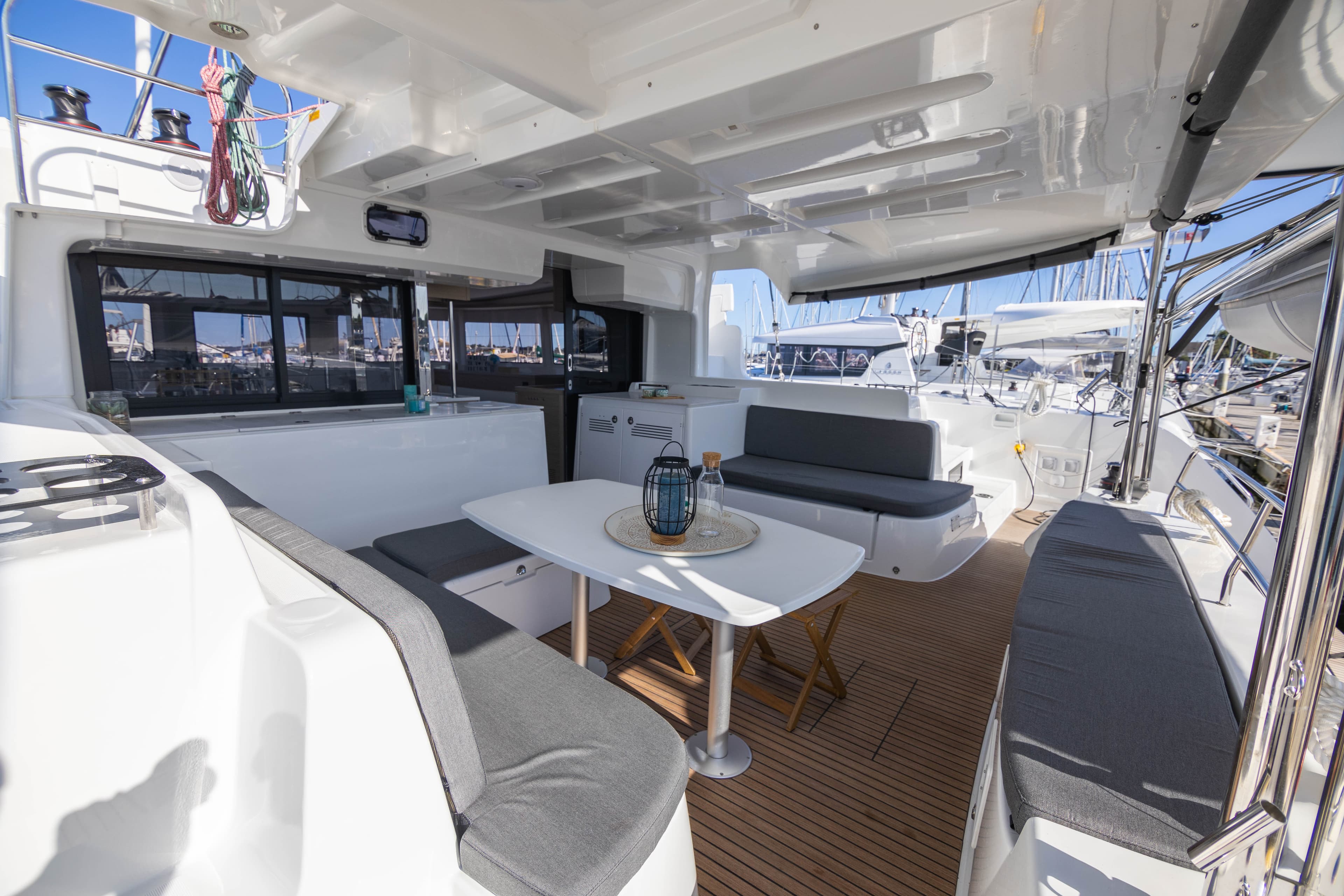 Lagoon 46  - photo 14