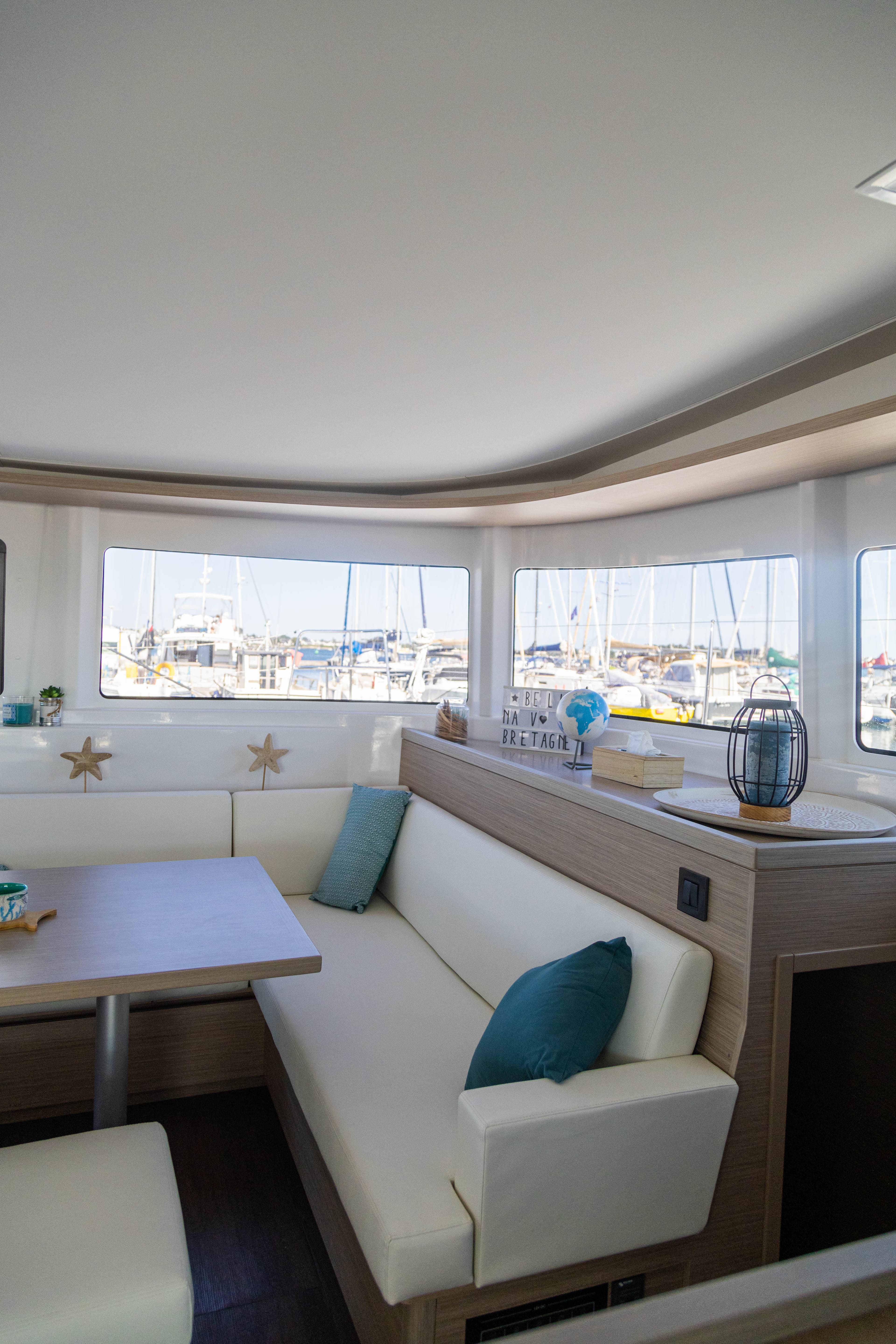 Lagoon 46  - photo 13