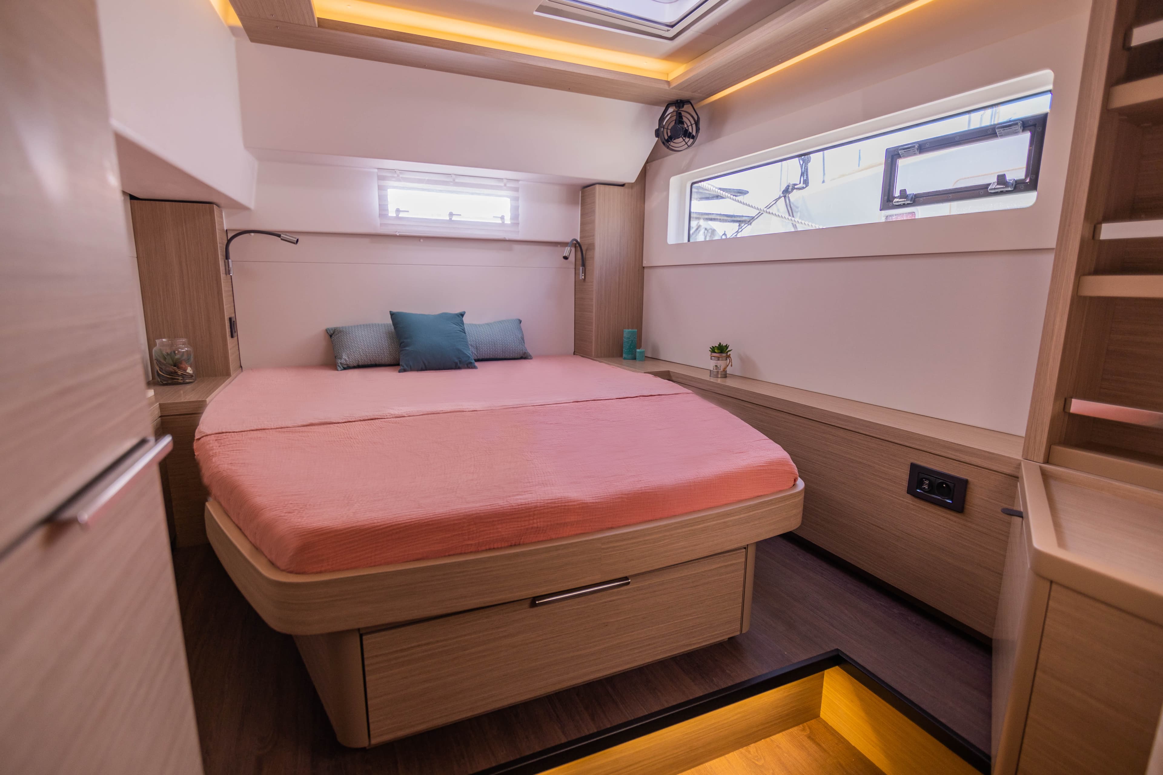 Lagoon 46  - photo 18