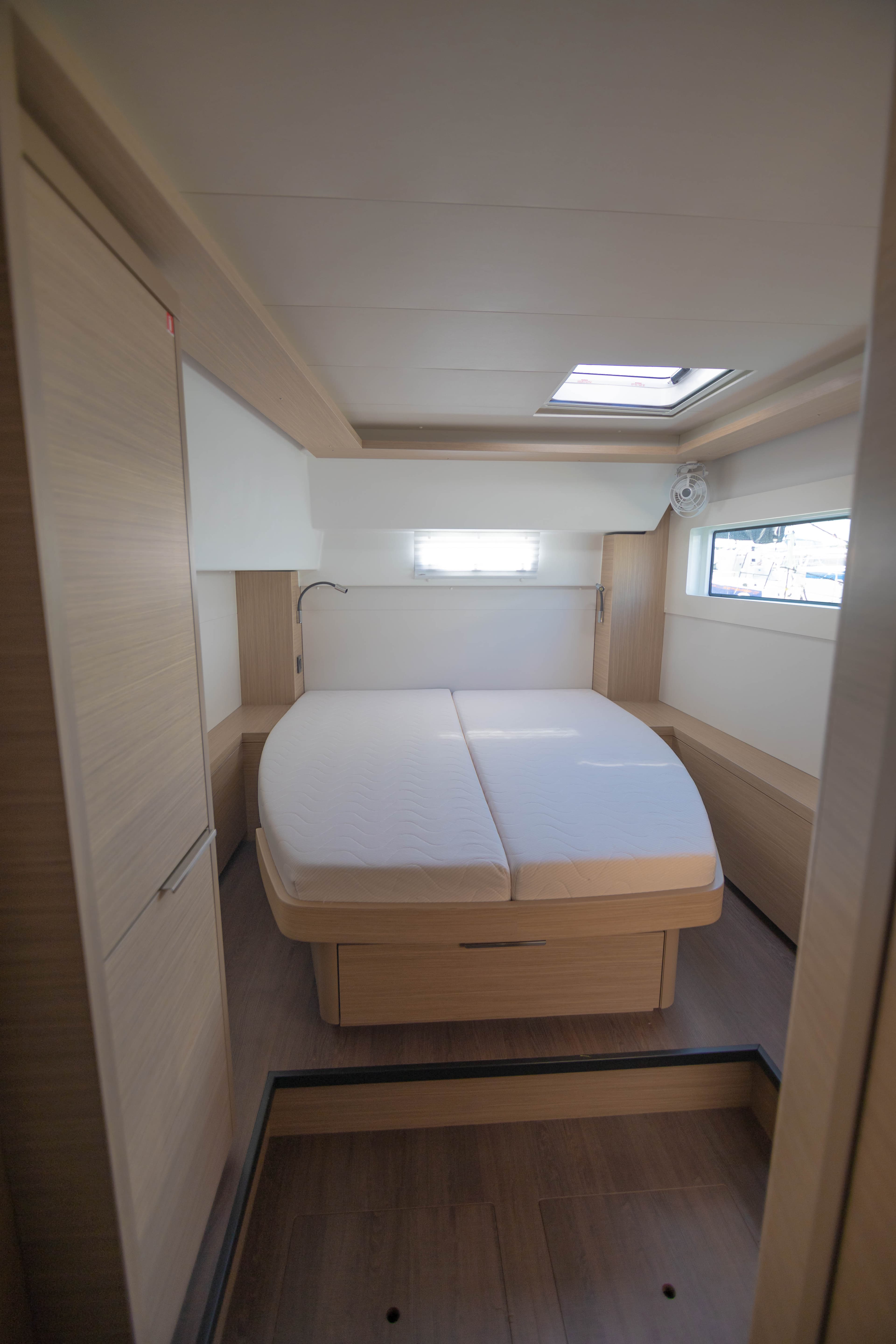 Lagoon 46  - photo 5