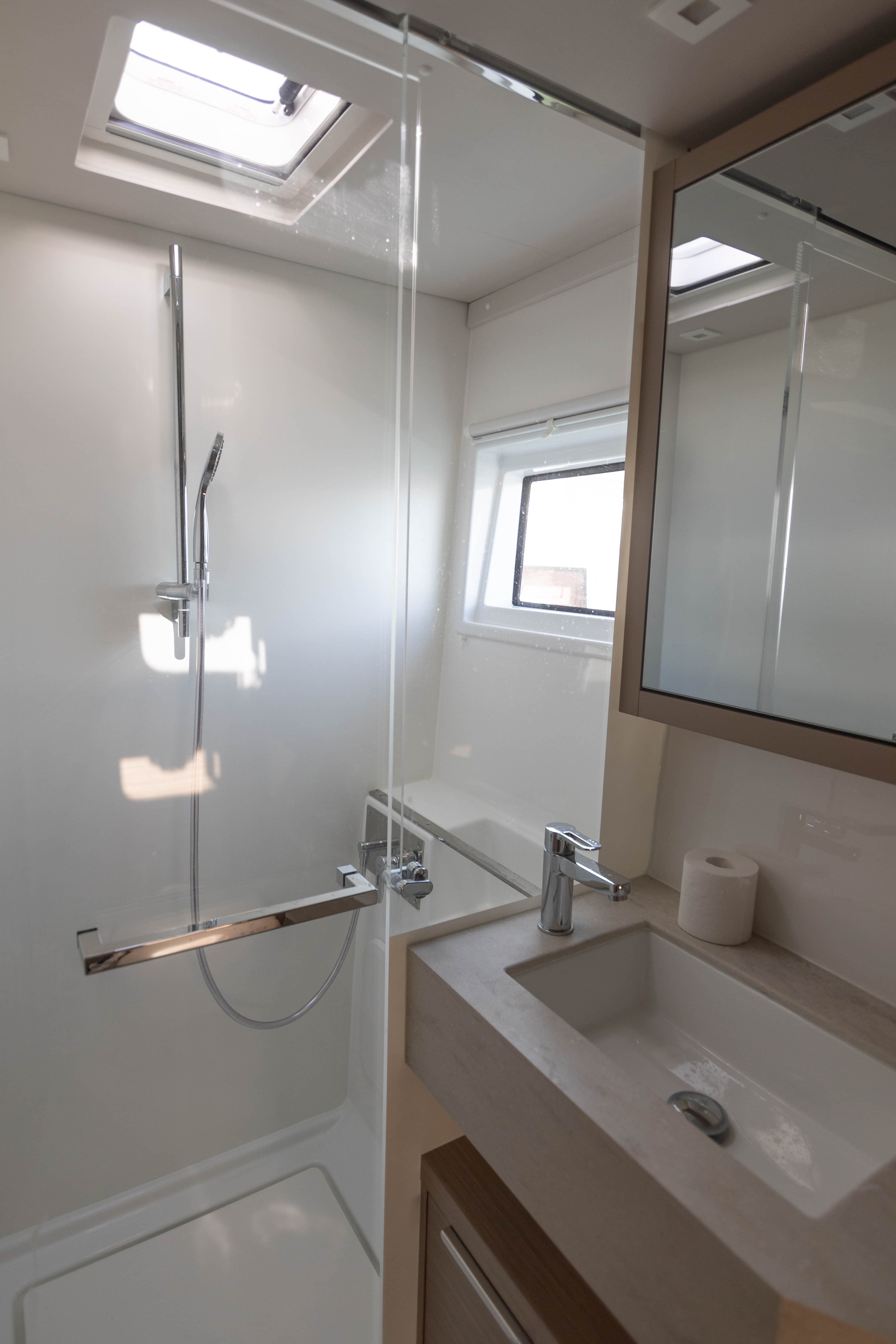 Lagoon 46  - photo 15