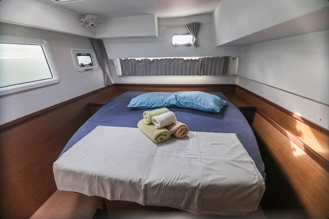 Lagoon 42 - photo 10