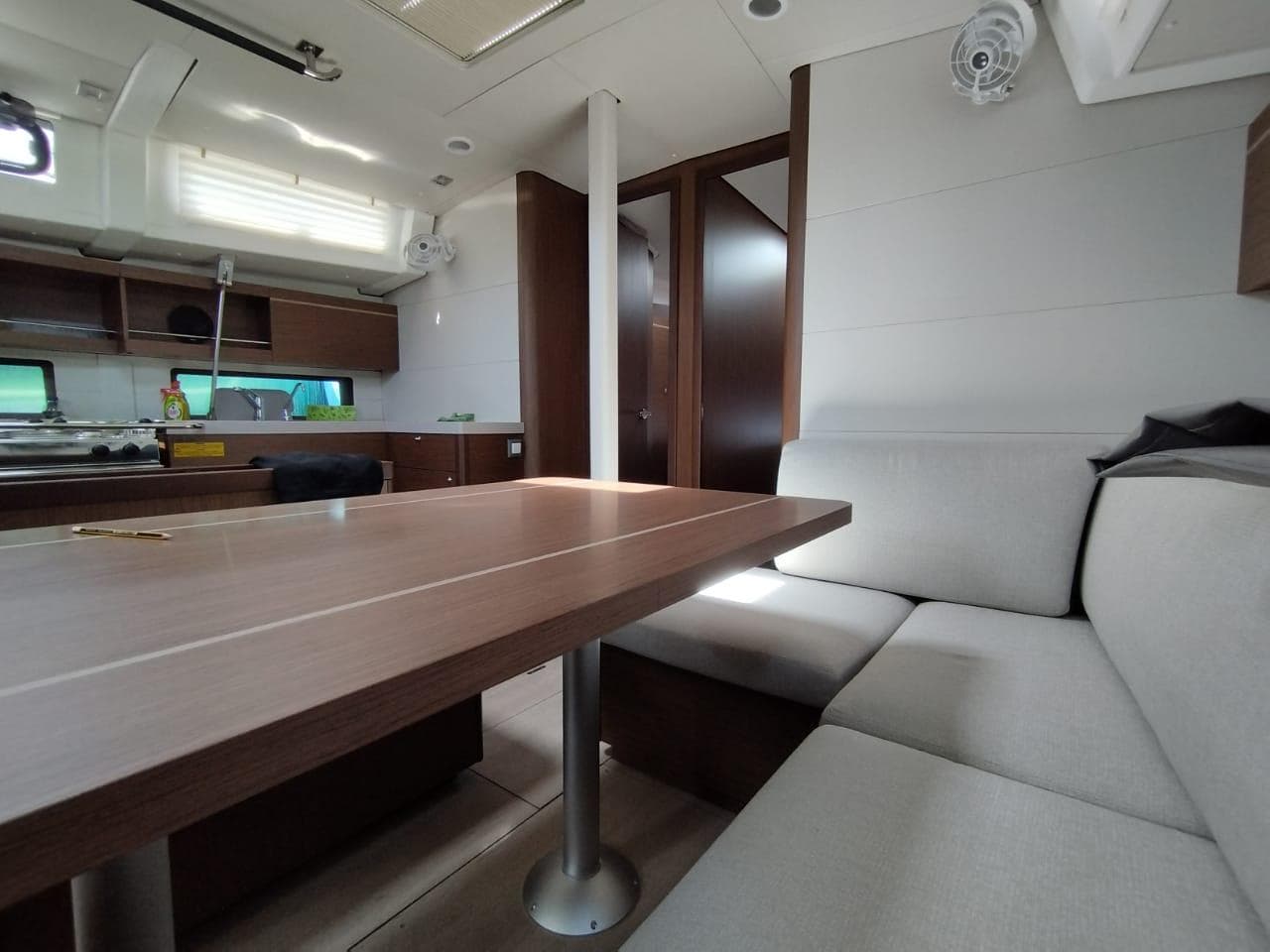 Oceanis 46.1 - photo 5