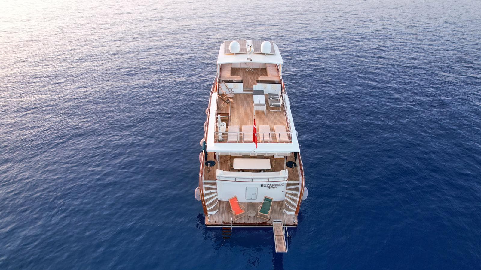 Motoryacht - photo 11