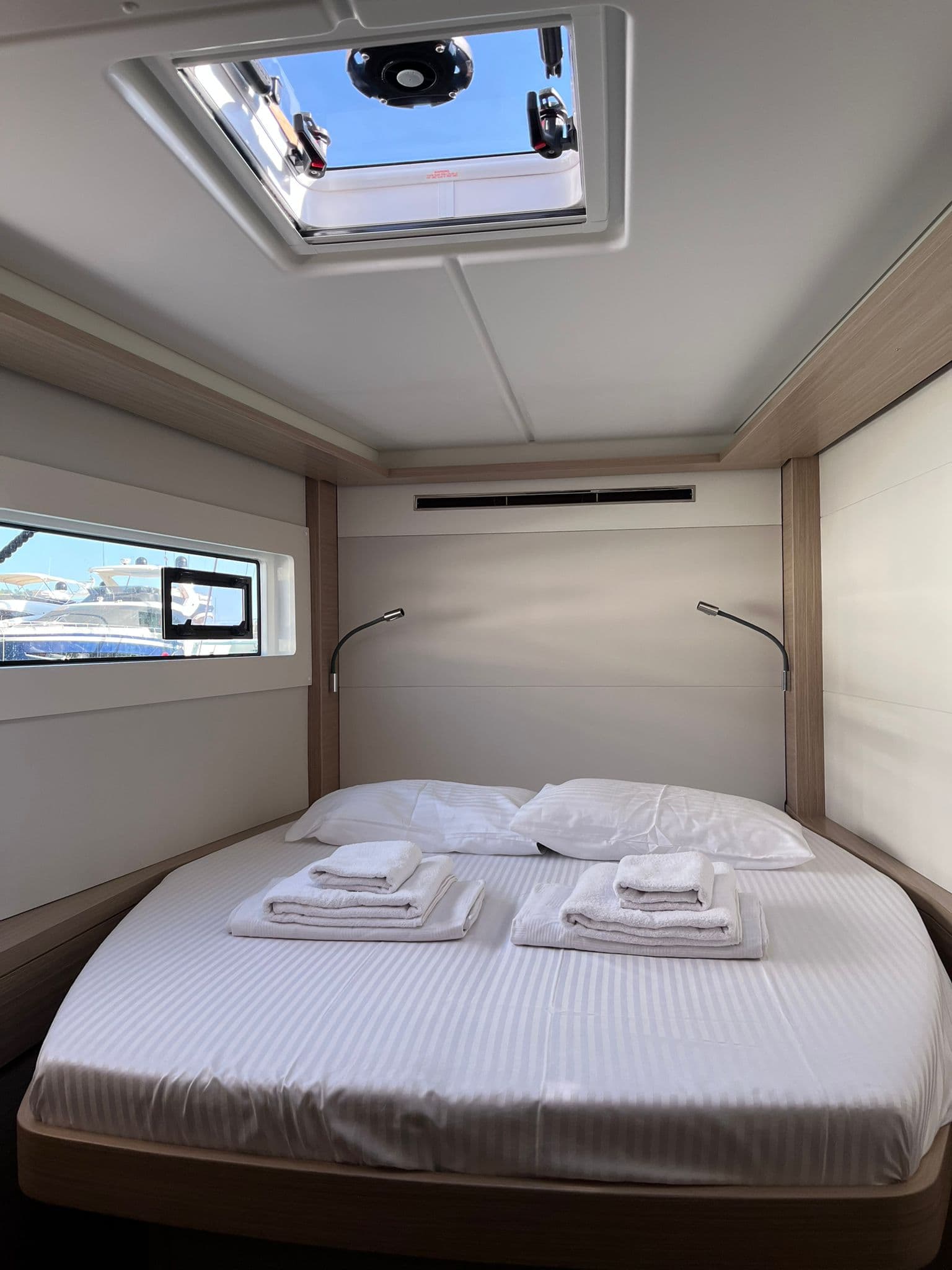 Lagoon 46  - photo 11