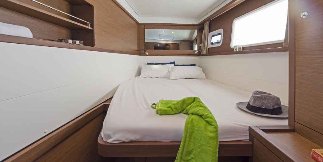 Lagoon 450 Fly - photo 13