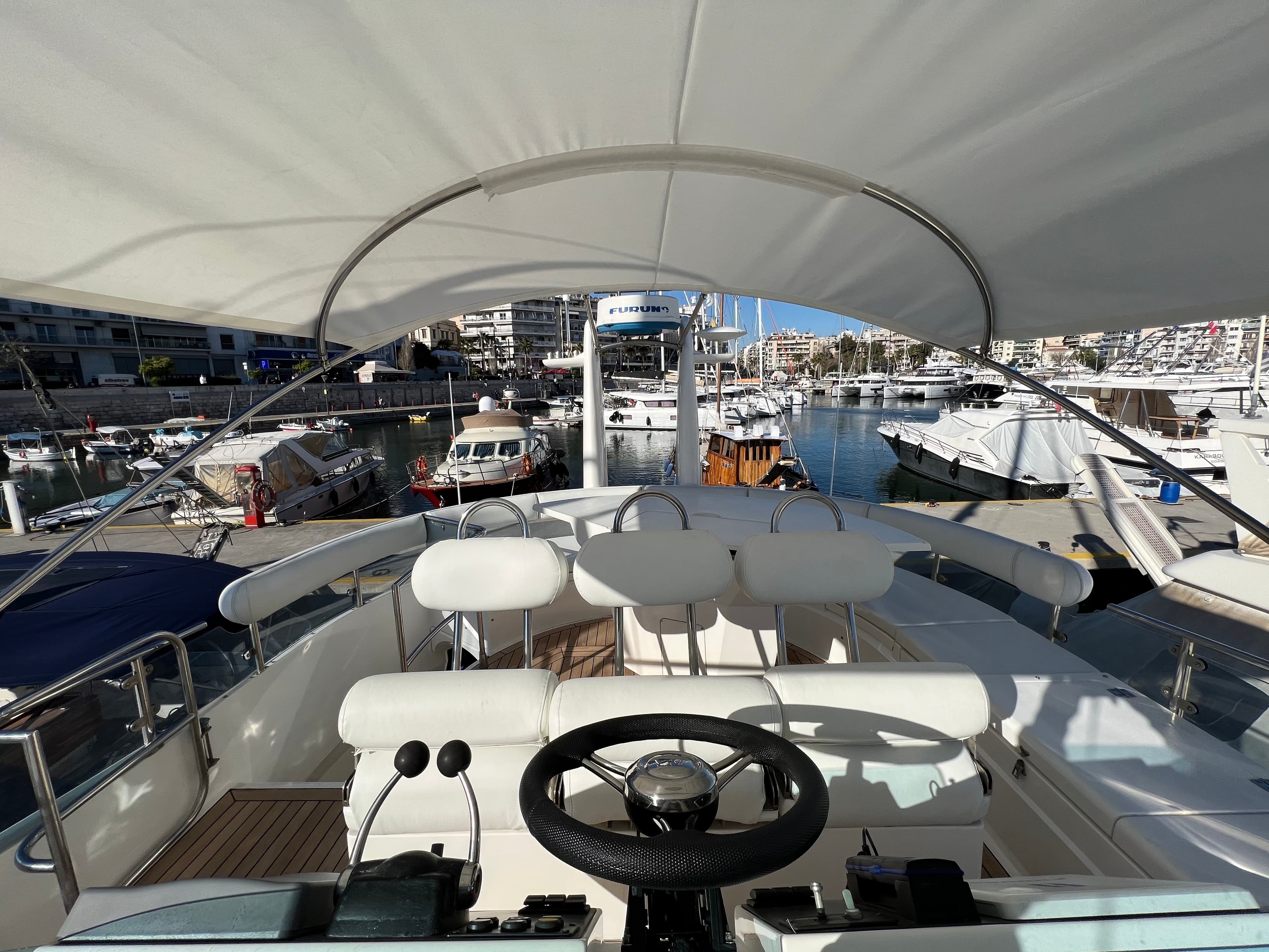 Fairline Squadron 52 - photo 17