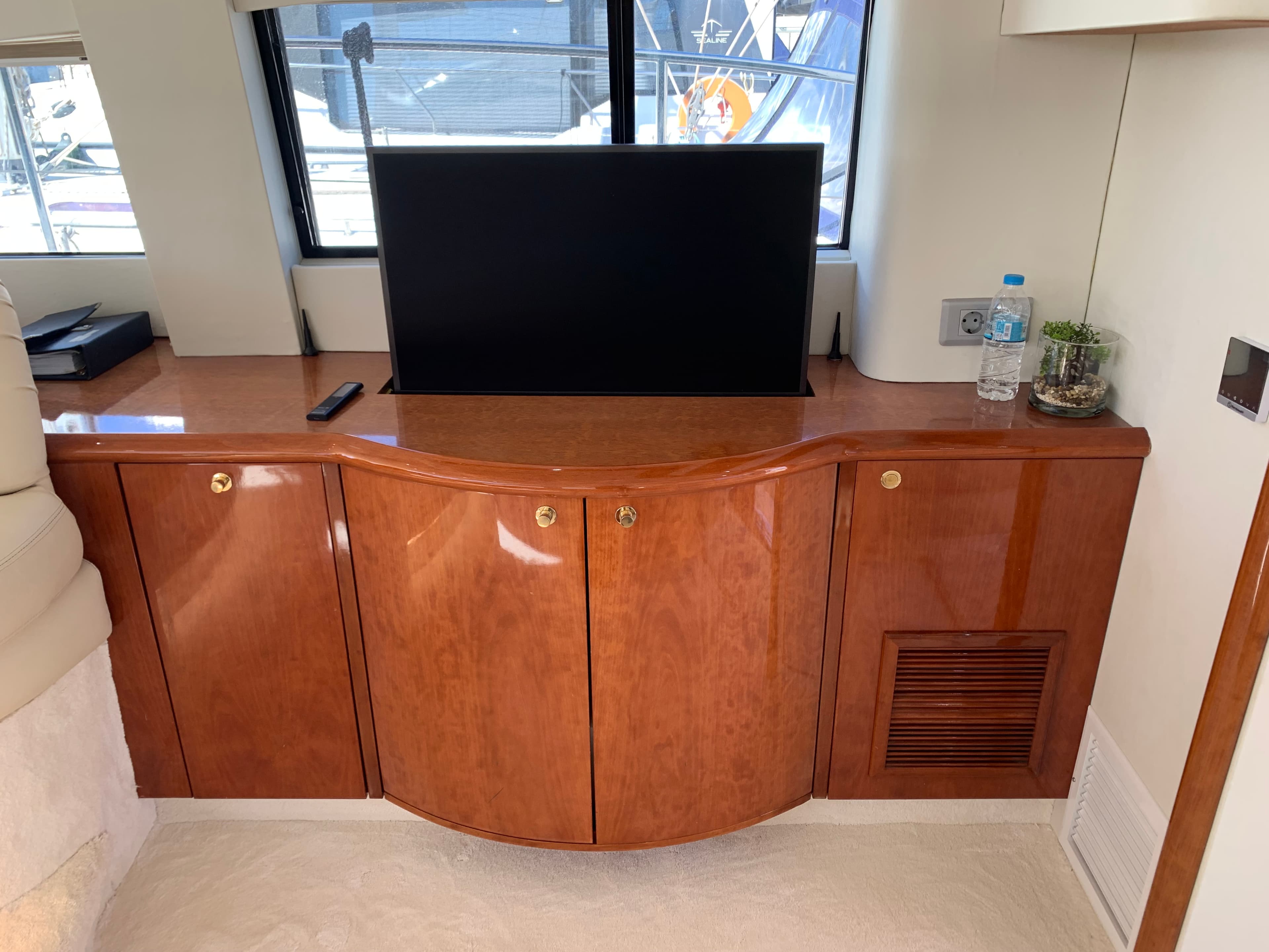 Fairline Squadron 52 - photo 5