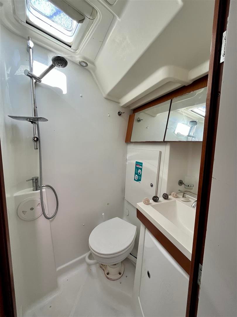 Oceanis 54 - photo 26