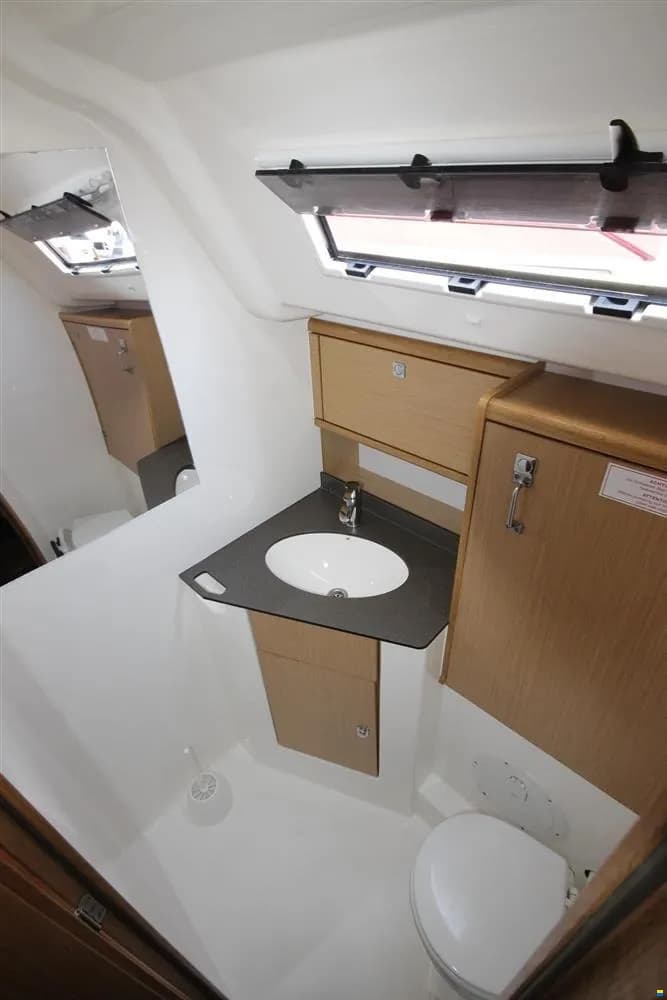 Bavaria Cruiser 51 - photo 21