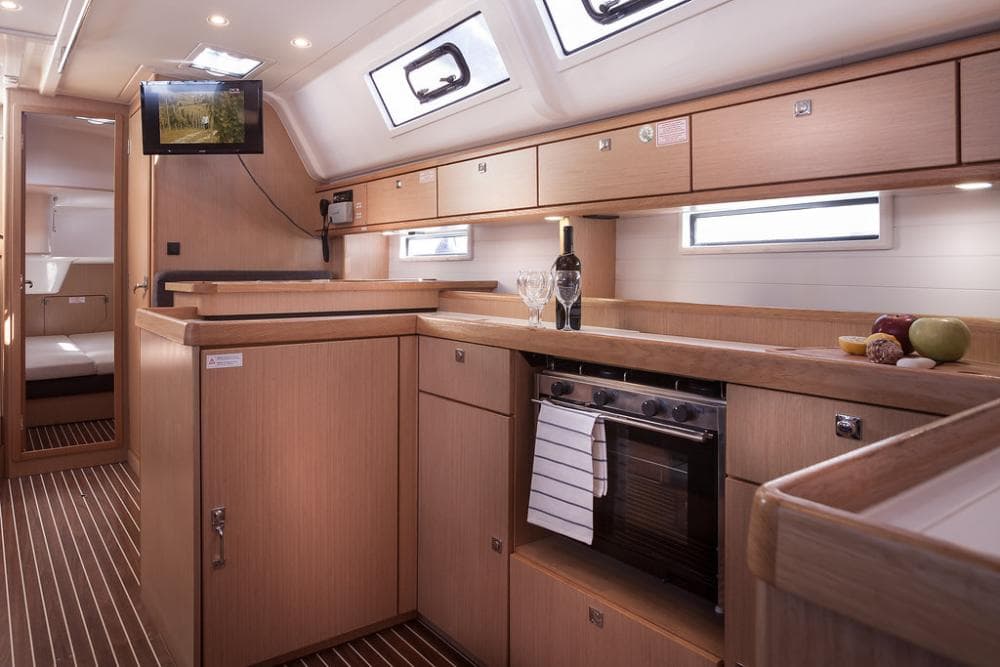 Bavaria Cruiser 51 - photo 13