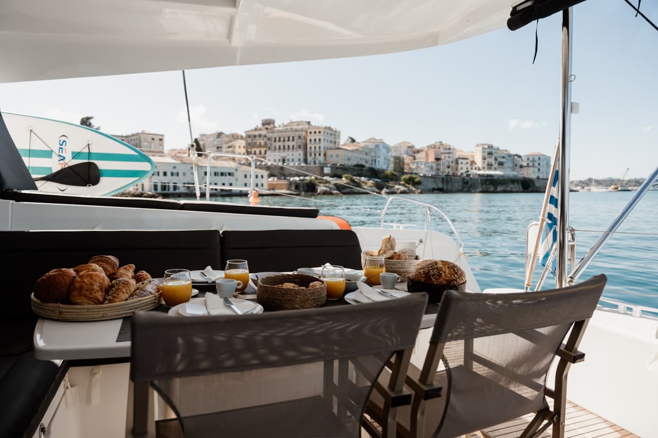 Lagoon 42 - photo 13