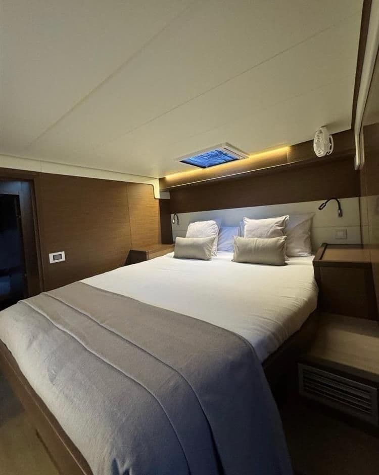 Lagoon 52F - photo 7