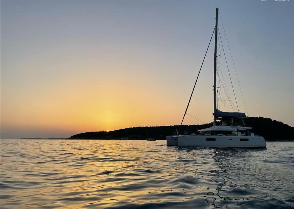 Lagoon 52F - photo 5