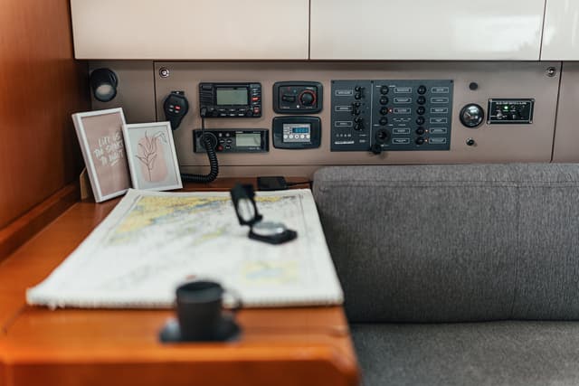 Oceanis 38 - photo 15