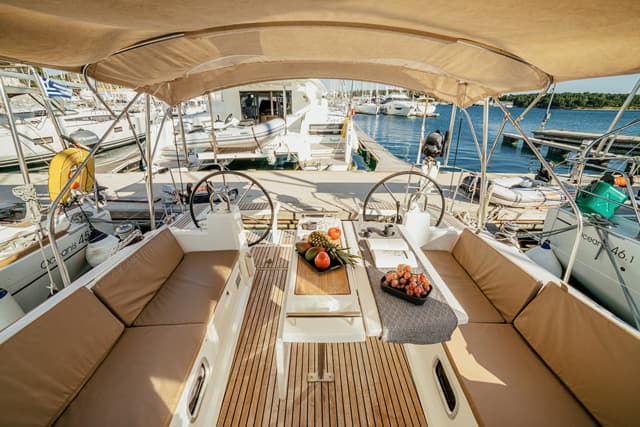 Oceanis 38 - photo 34