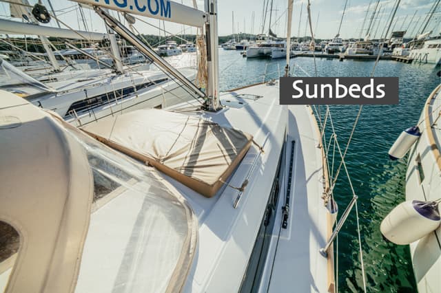 Oceanis 38 - photo 36