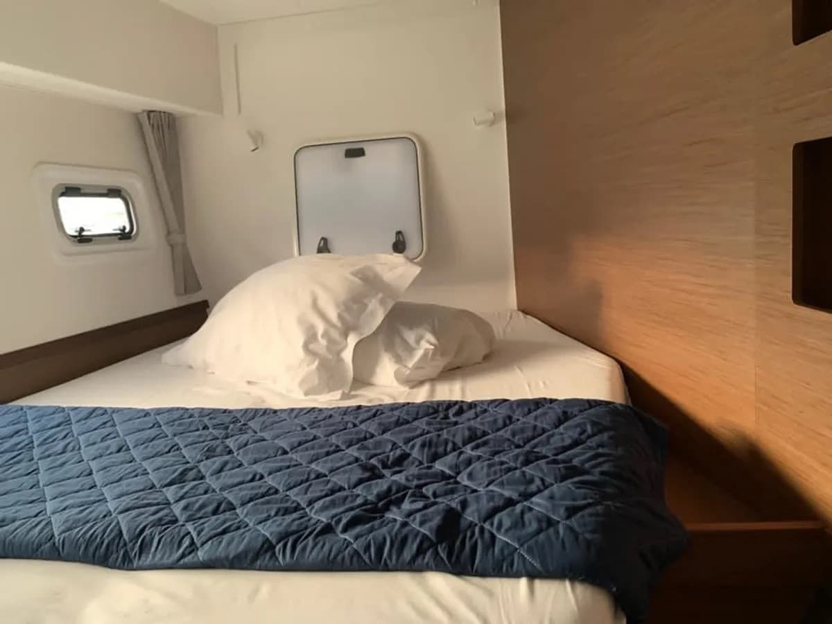 Lagoon 42 - photo 12