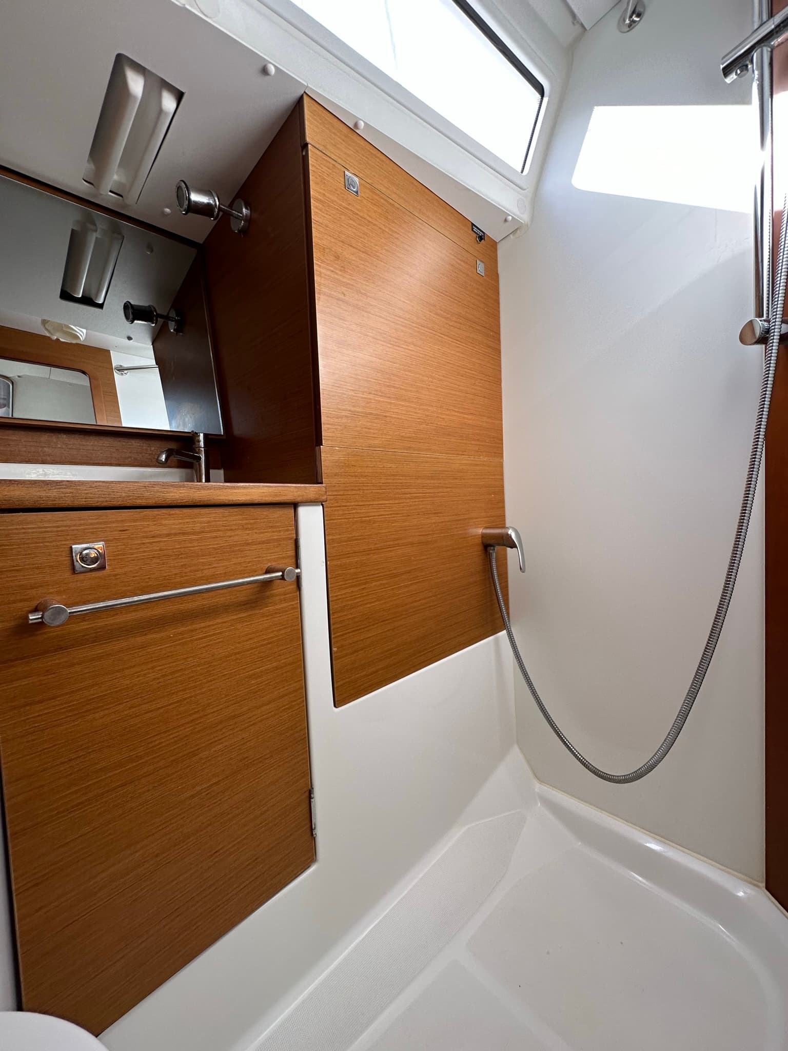 Sun Odyssey 389 - photo 4