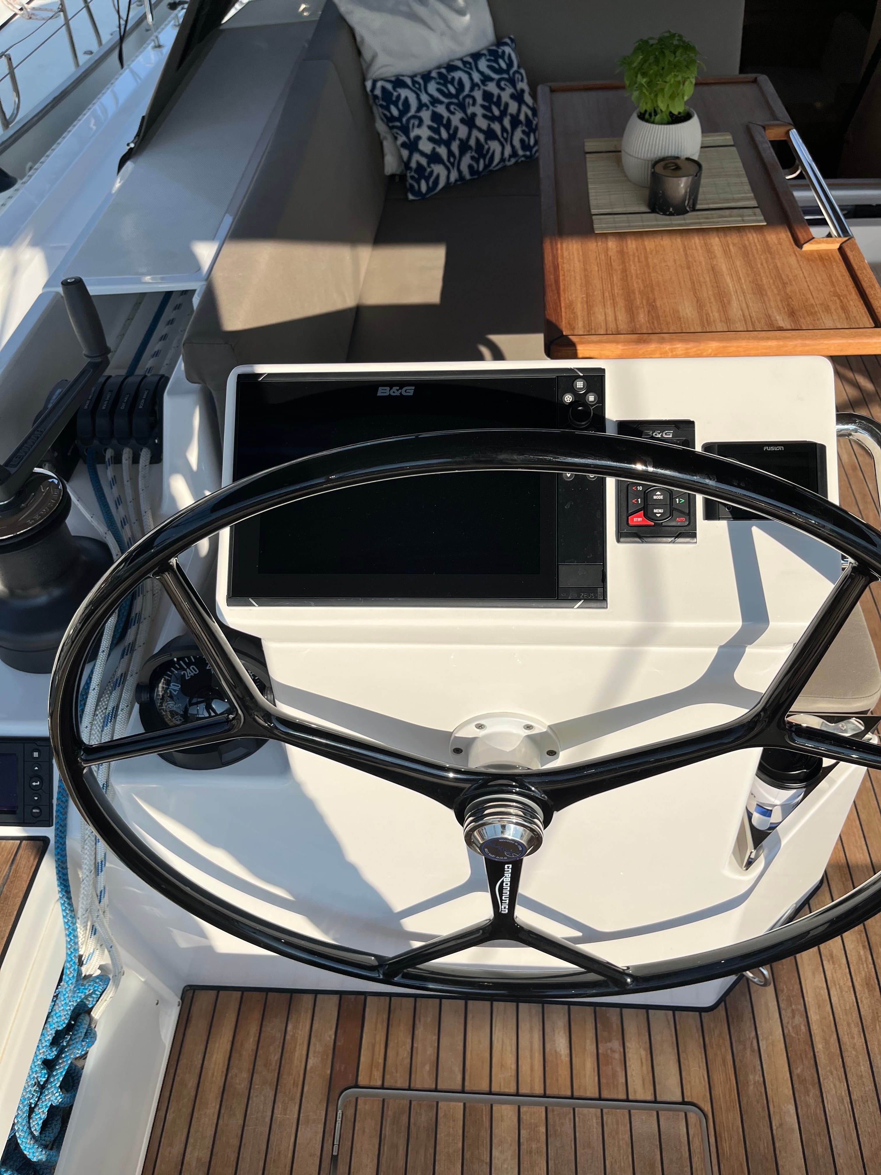 Bavaria C50 - photo 4