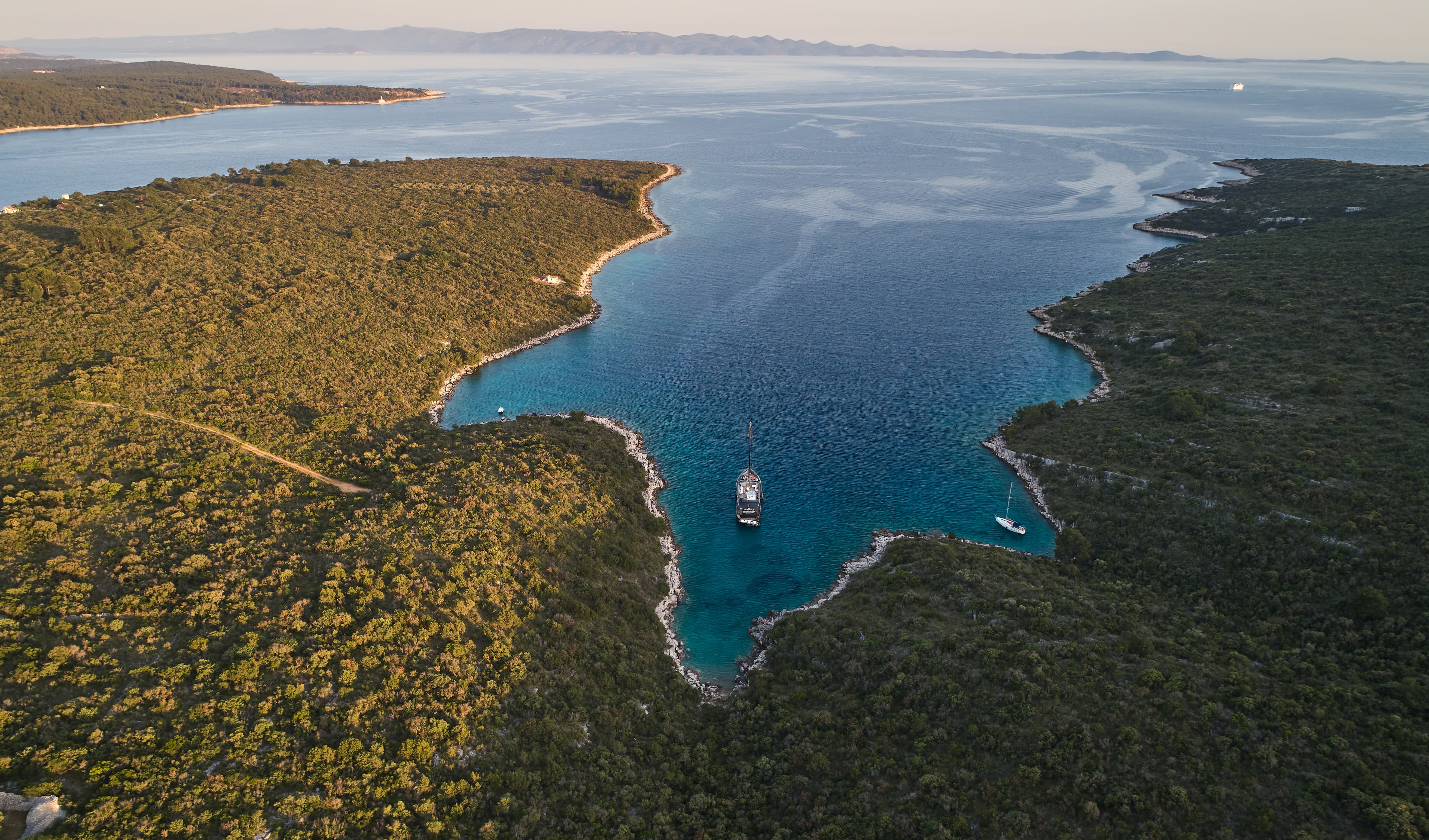 Luxury Sailing Yacht - photo 23