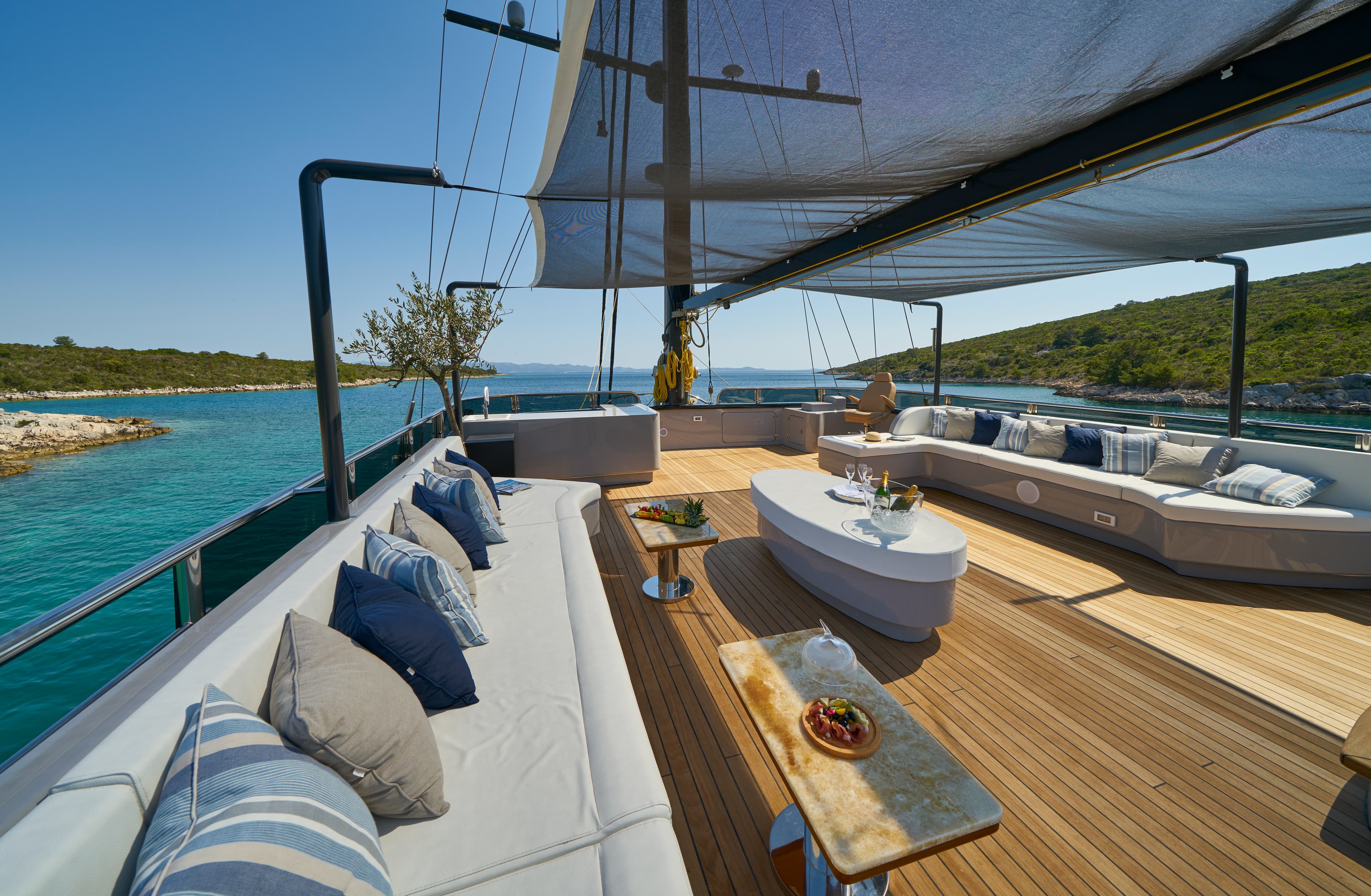 Luxury Sailing Yacht - photo 61