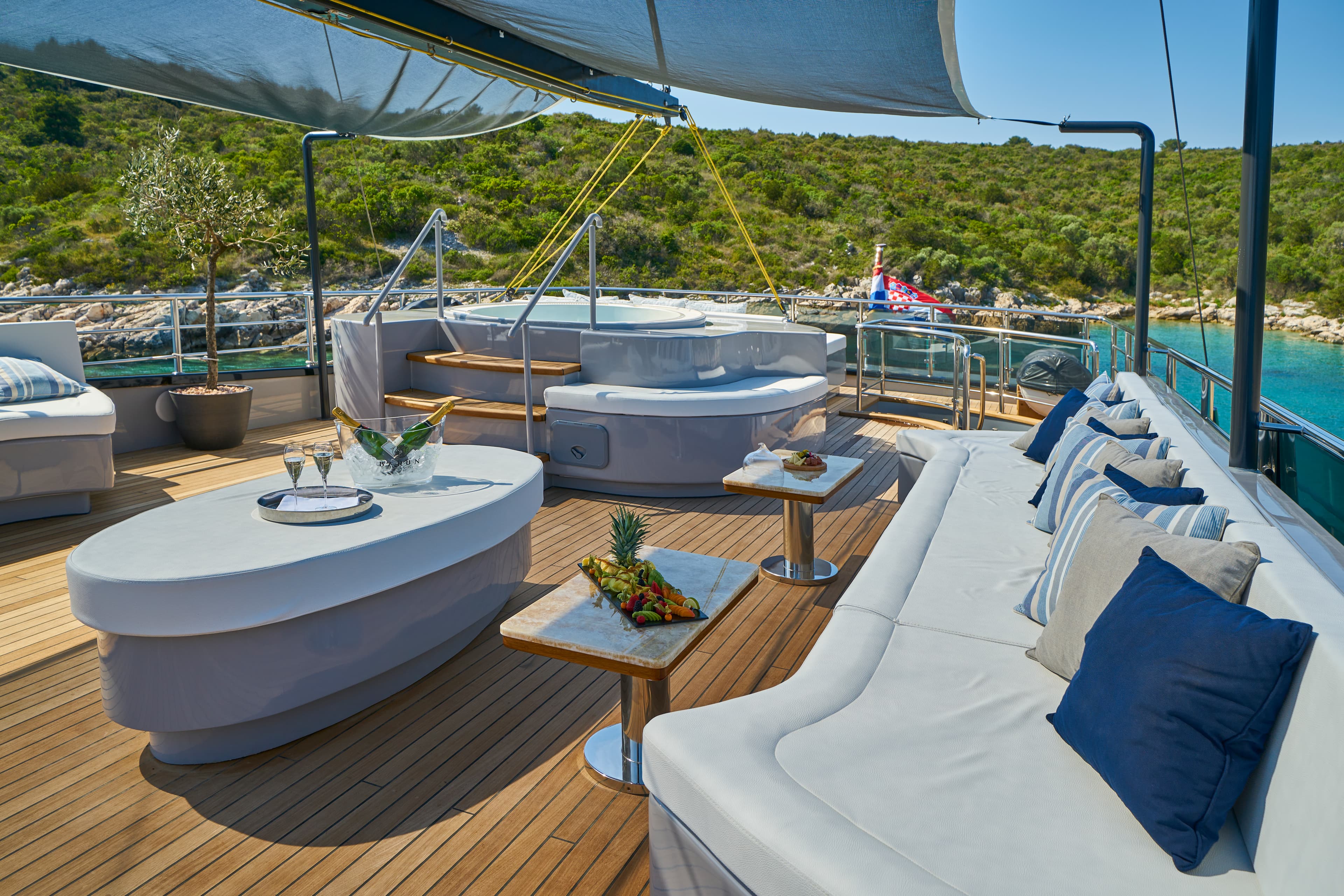 Luxury Sailing Yacht - photo 78