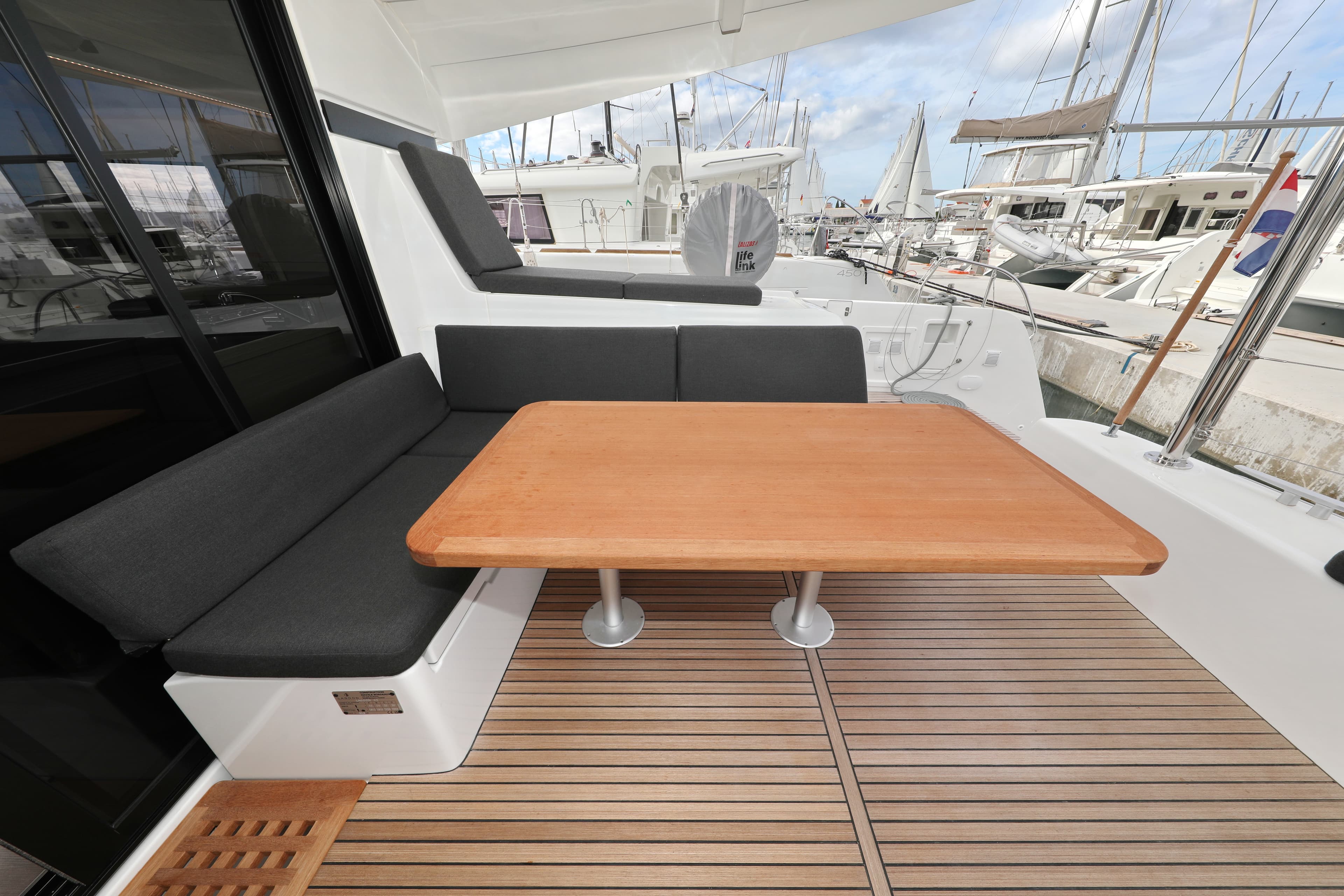 Lagoon 42 - photo 46