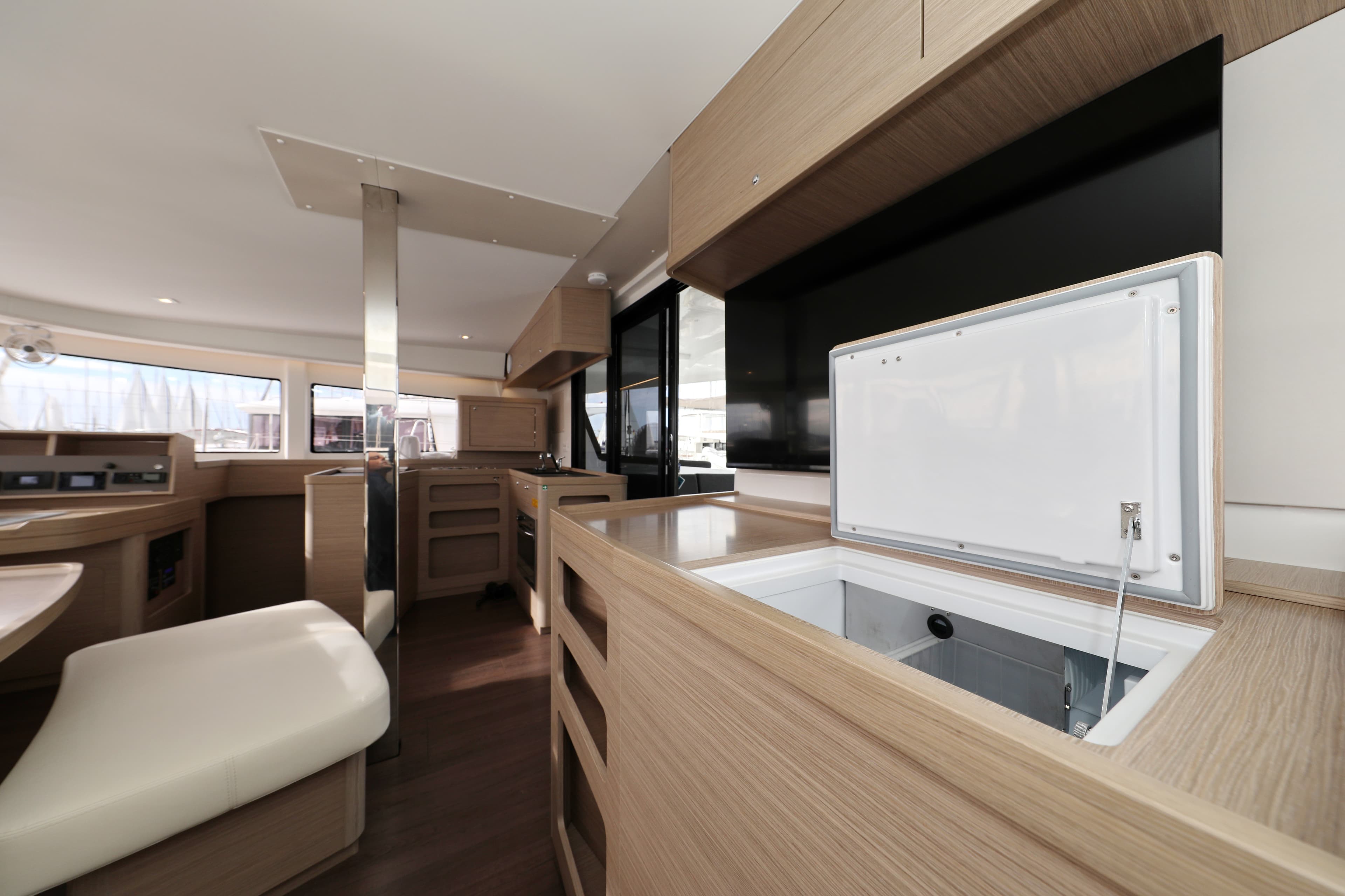 Lagoon 42 - photo 41