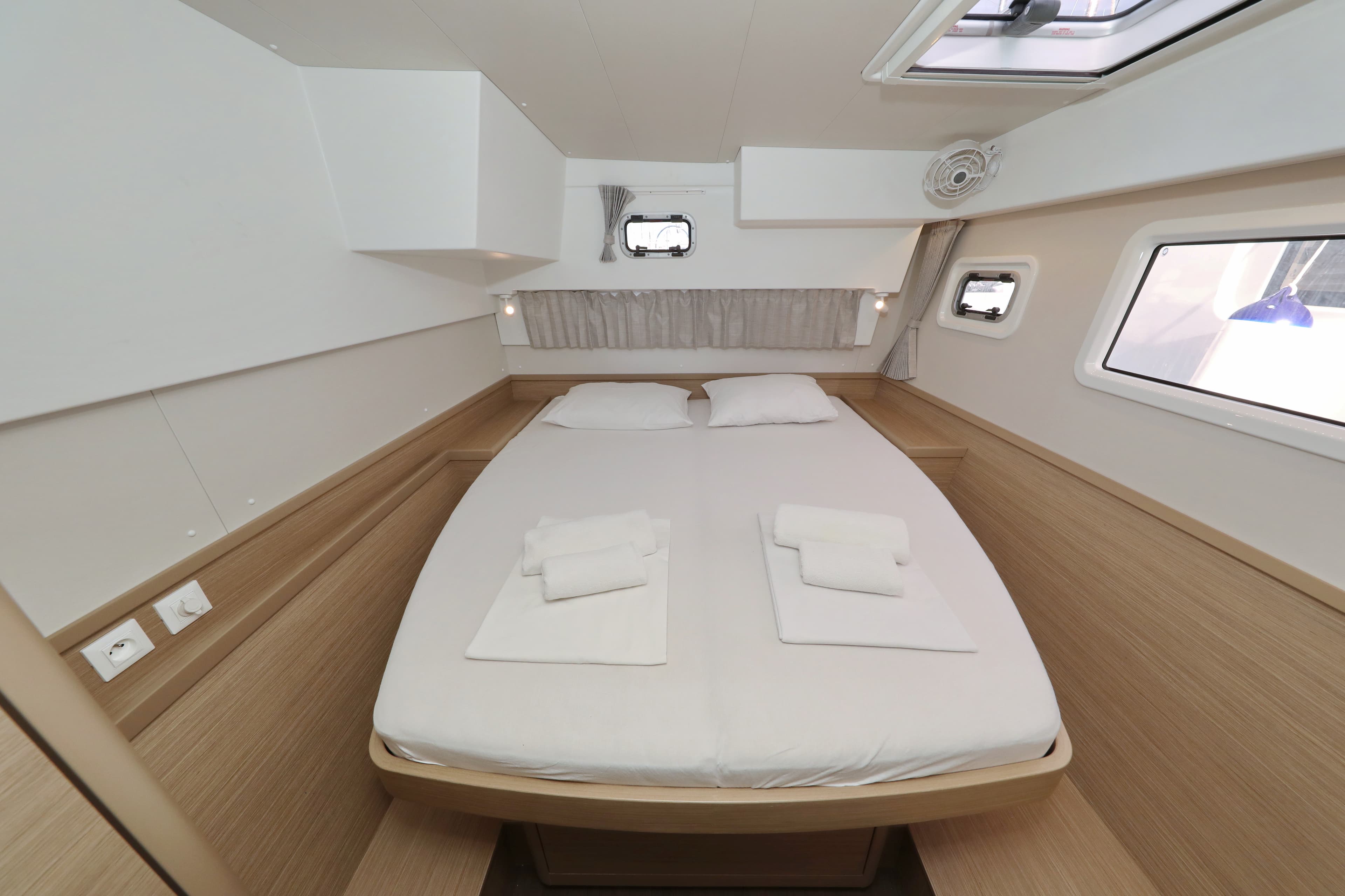 Lagoon 42 - photo 61