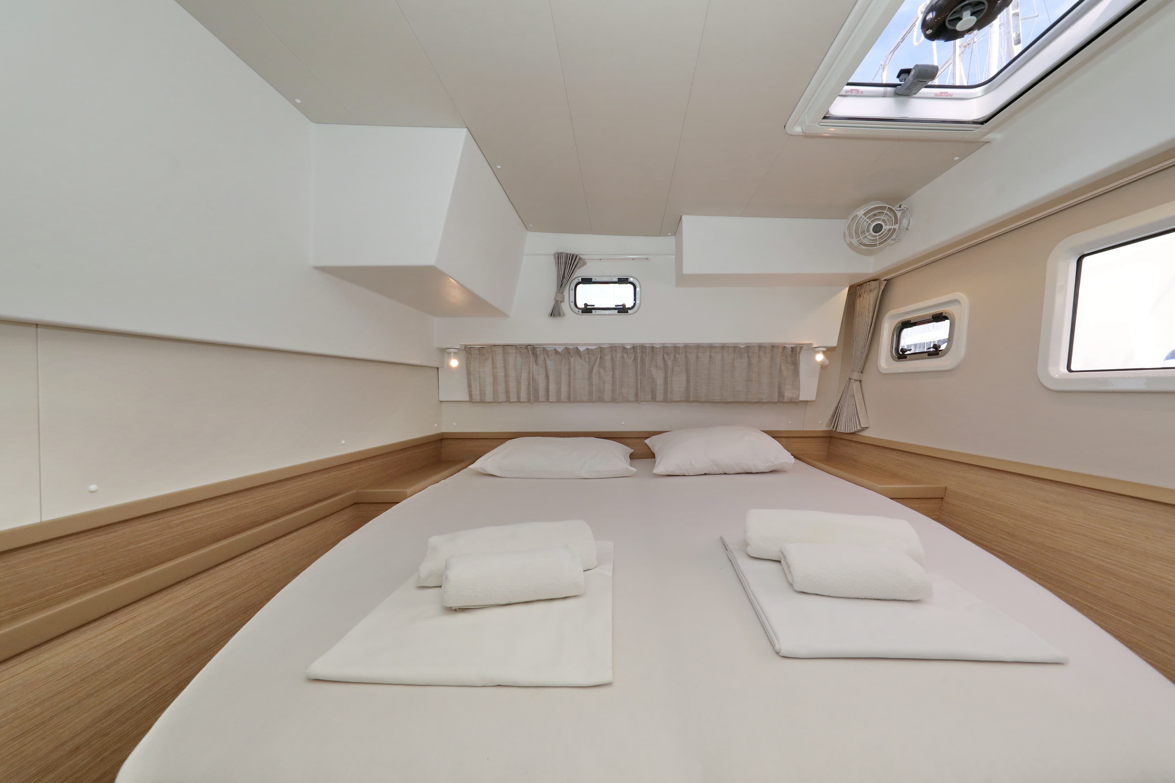 Lagoon 42 - photo 43