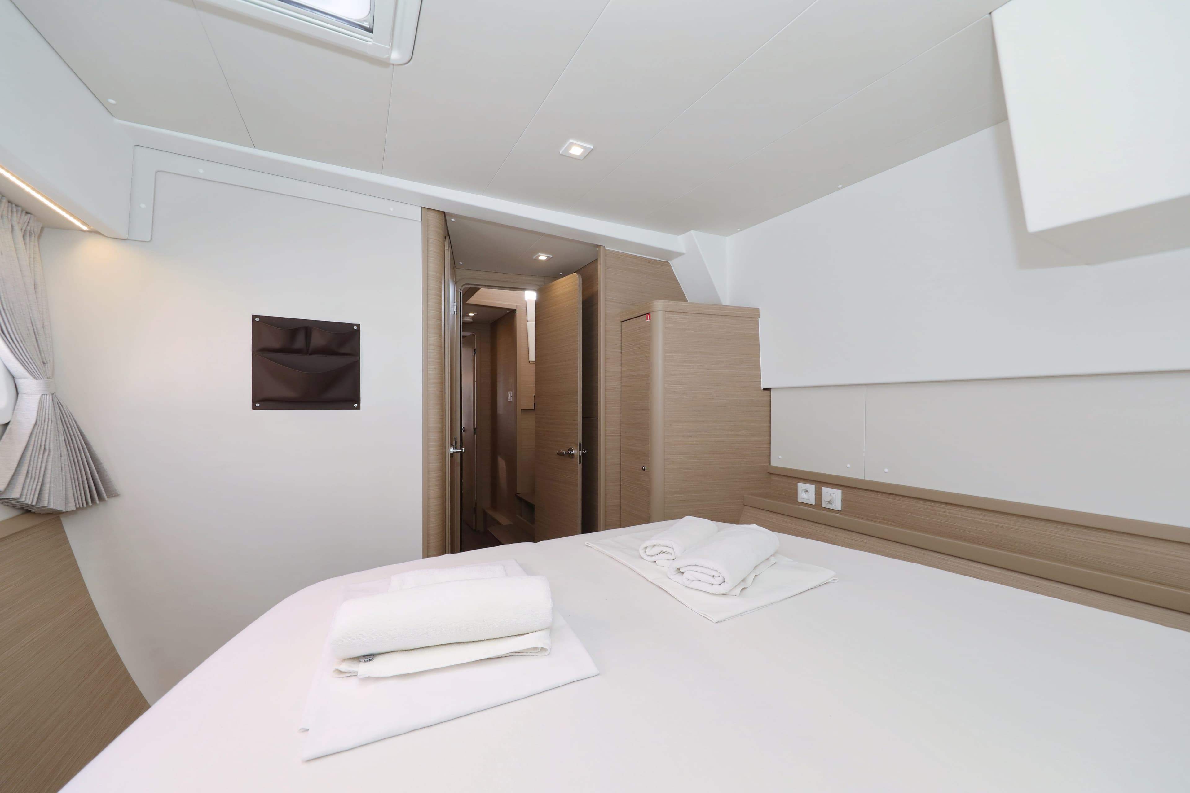 Lagoon 42 - photo 25