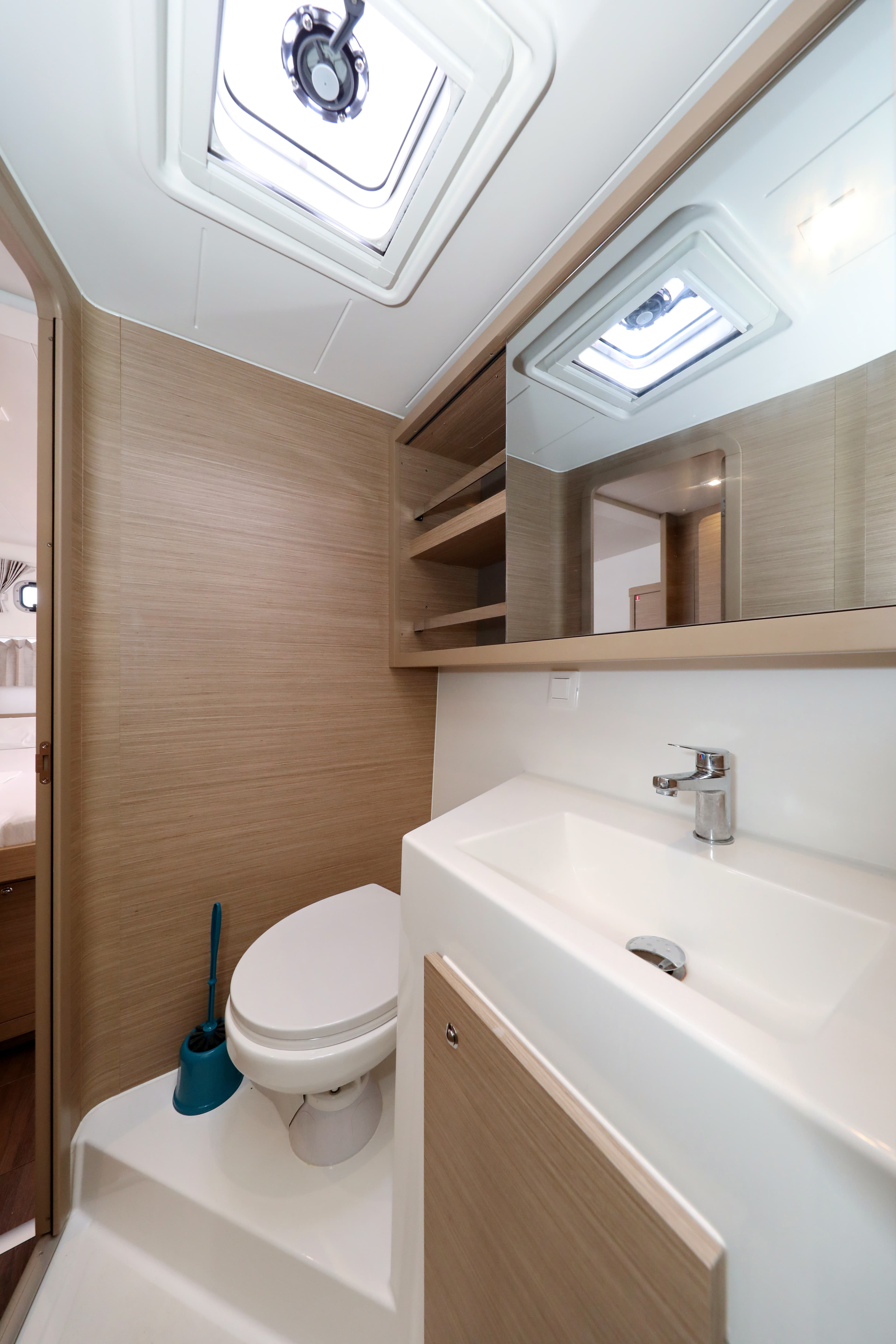 Lagoon 42 - photo 88