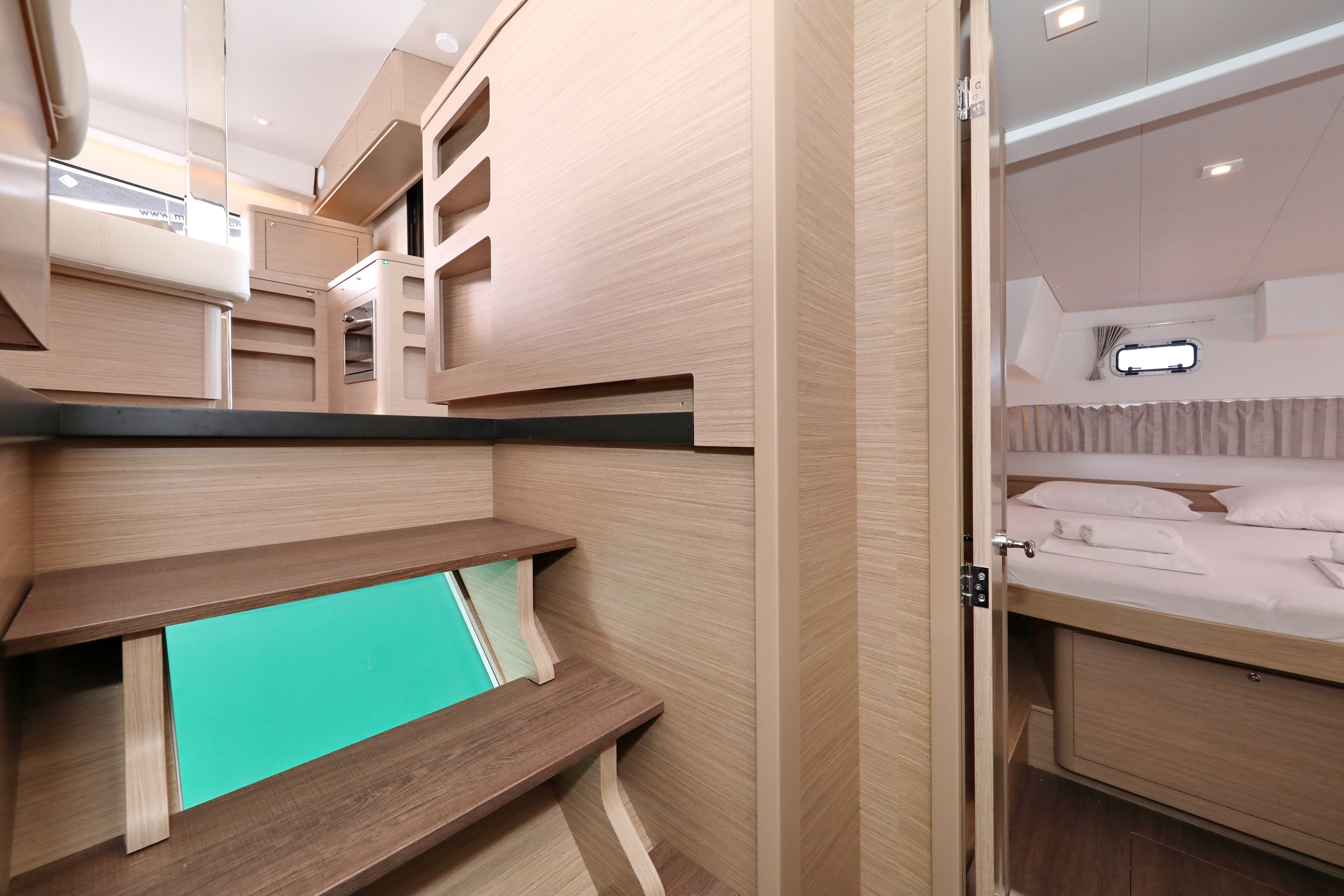 Lagoon 42 - photo 11