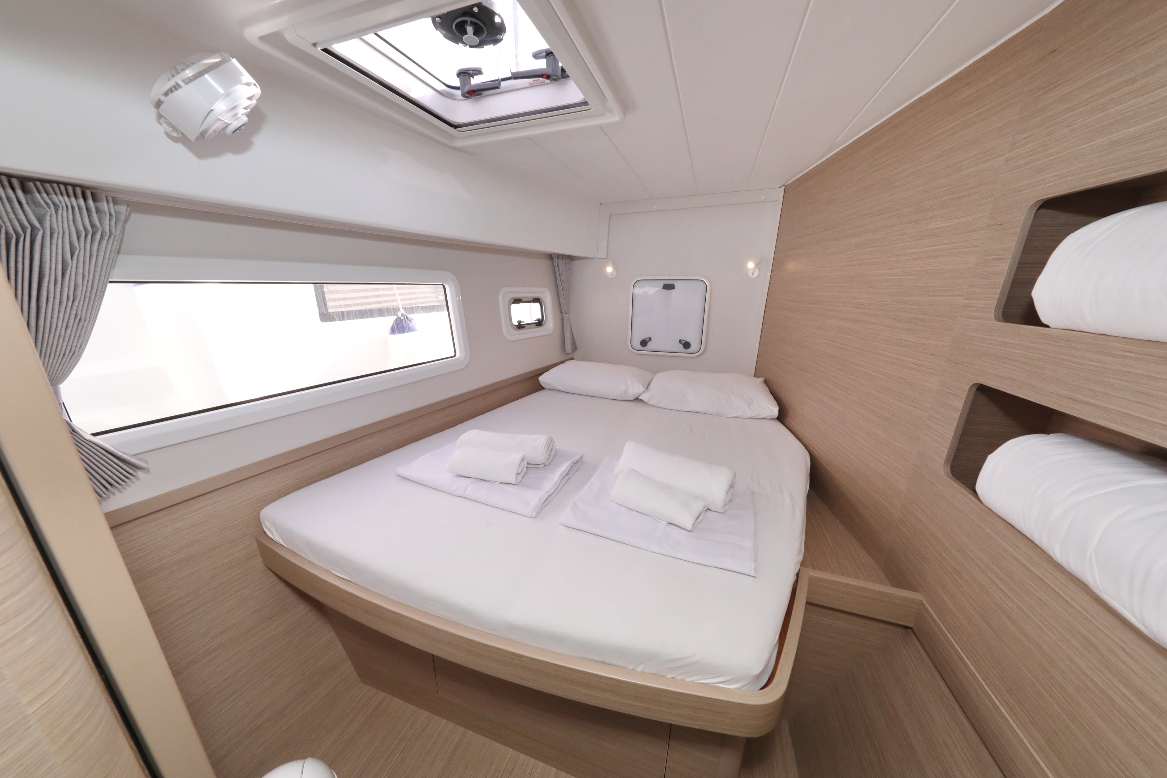 Lagoon 42 - photo 35