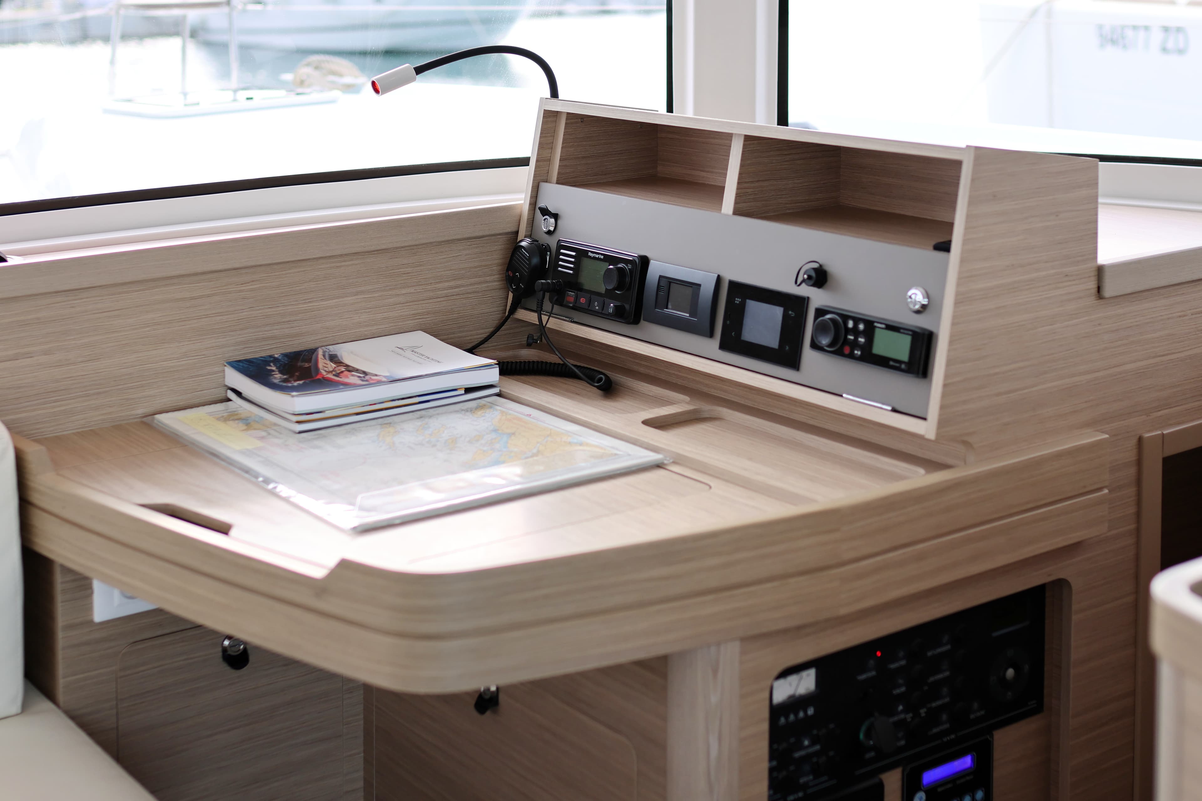 Lagoon 42 - photo 13