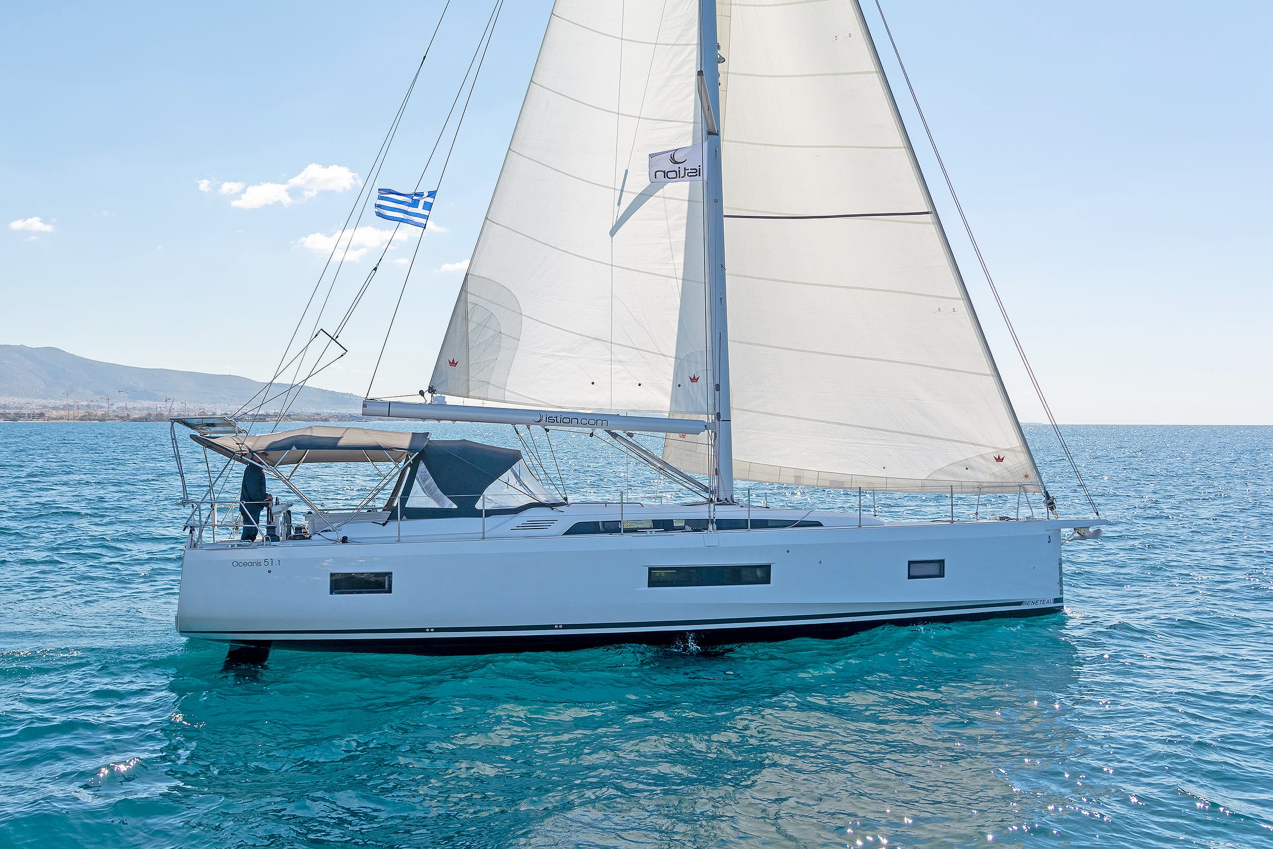 Oceanis 51.1 - photo 16