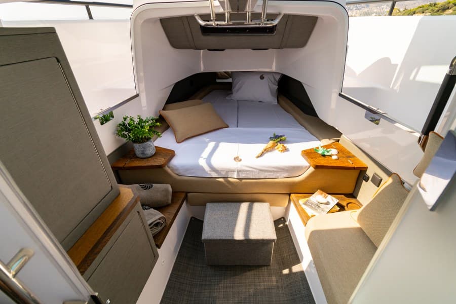 Axopar 37 XC Cross Cabin - photo 7