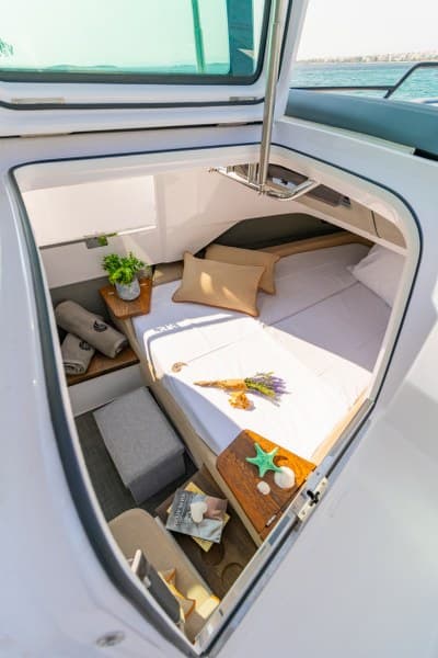 Axopar 37 XC Cross Cabin - photo 22