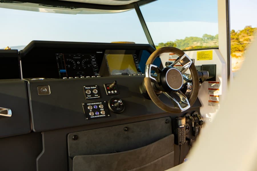 Axopar 37 XC Cross Cabin - photo 40