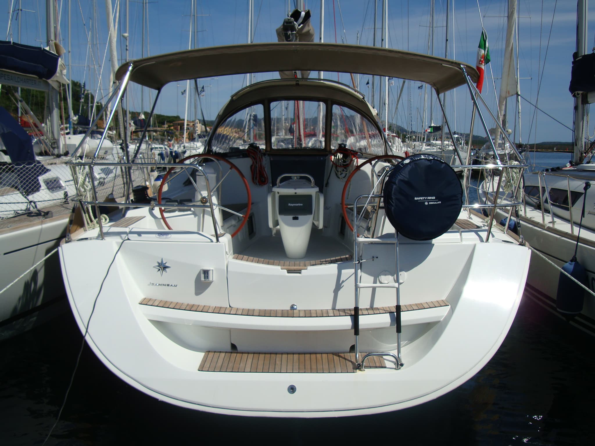 Sun Odyssey 42 - photo 6
