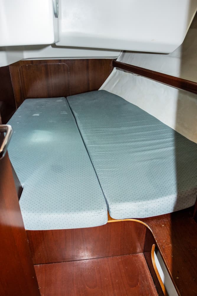 Oceanis 381 - photo 10