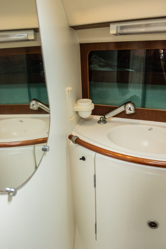 Oceanis 381 - photo 17